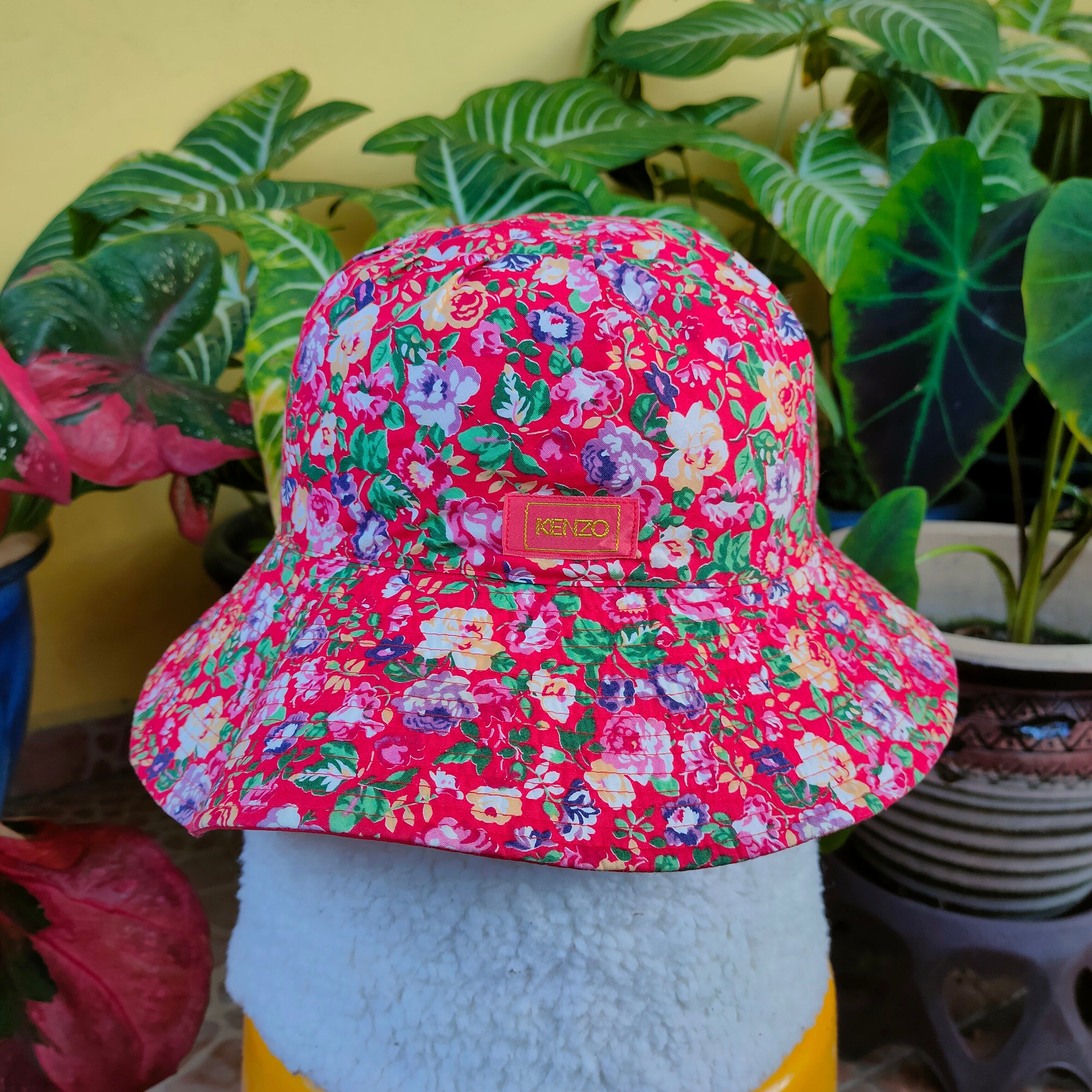 KENZO Reversible Plain & Floral Embroidery Spellout Hat - 5