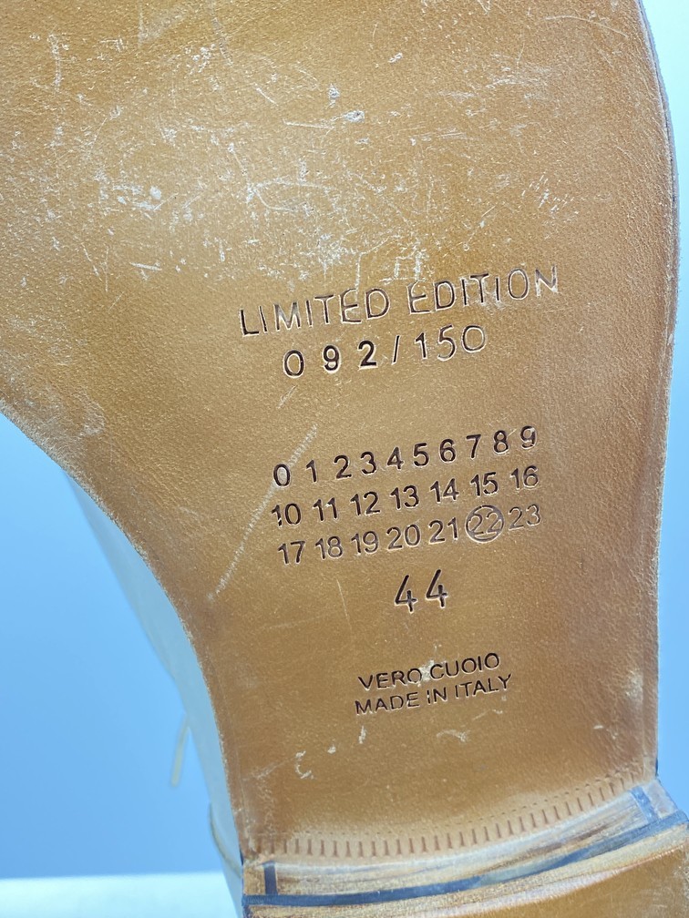 092/150 Nail Heel Derbys - 10