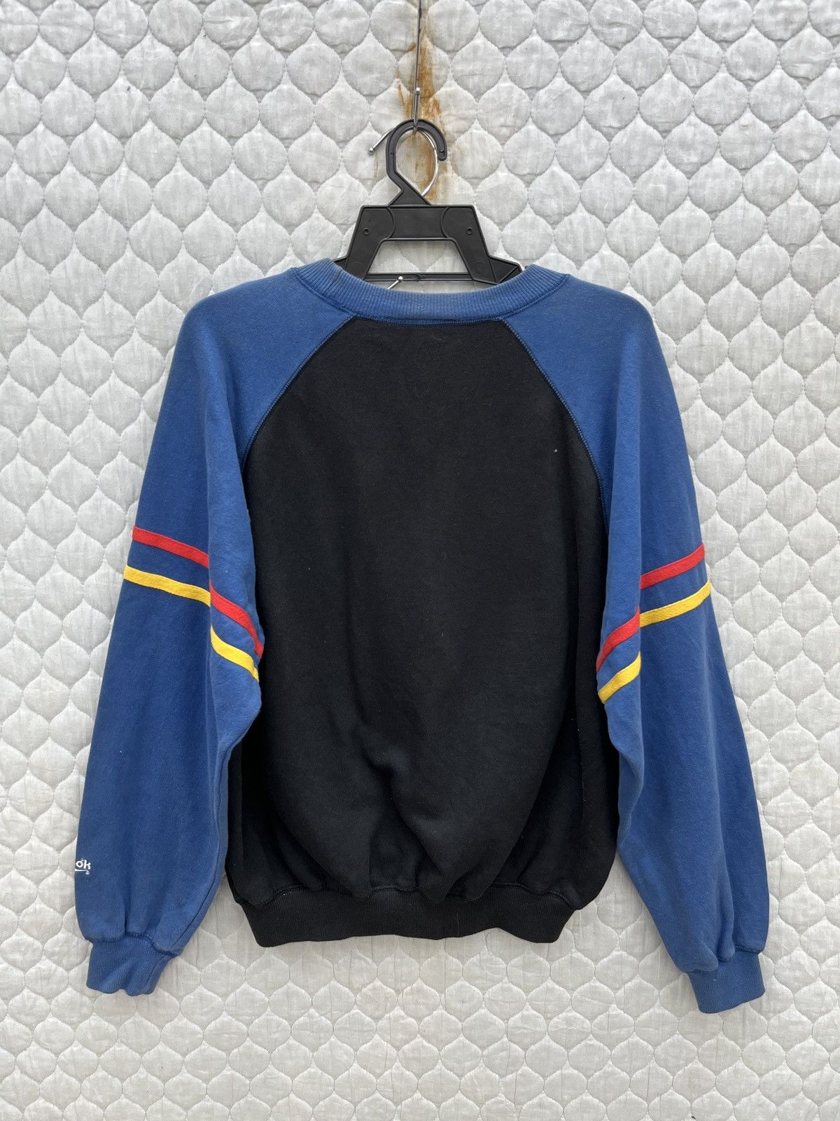 Vintage - 🔥🔥🔥STEALS VTG REEBOK SWEATSHIRT - 8