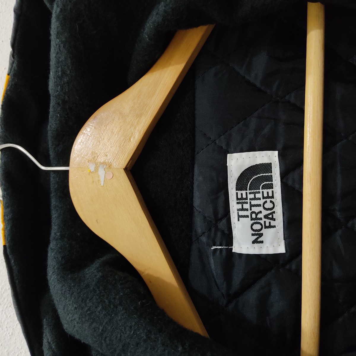Outdoor Life - Yellow Black Outdoor Hiking Nuptse XL Jacket - 9