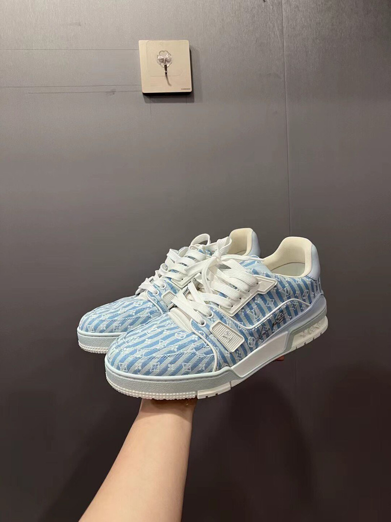 Louis Vuitton embroidered logo trainer casual shoes - 1