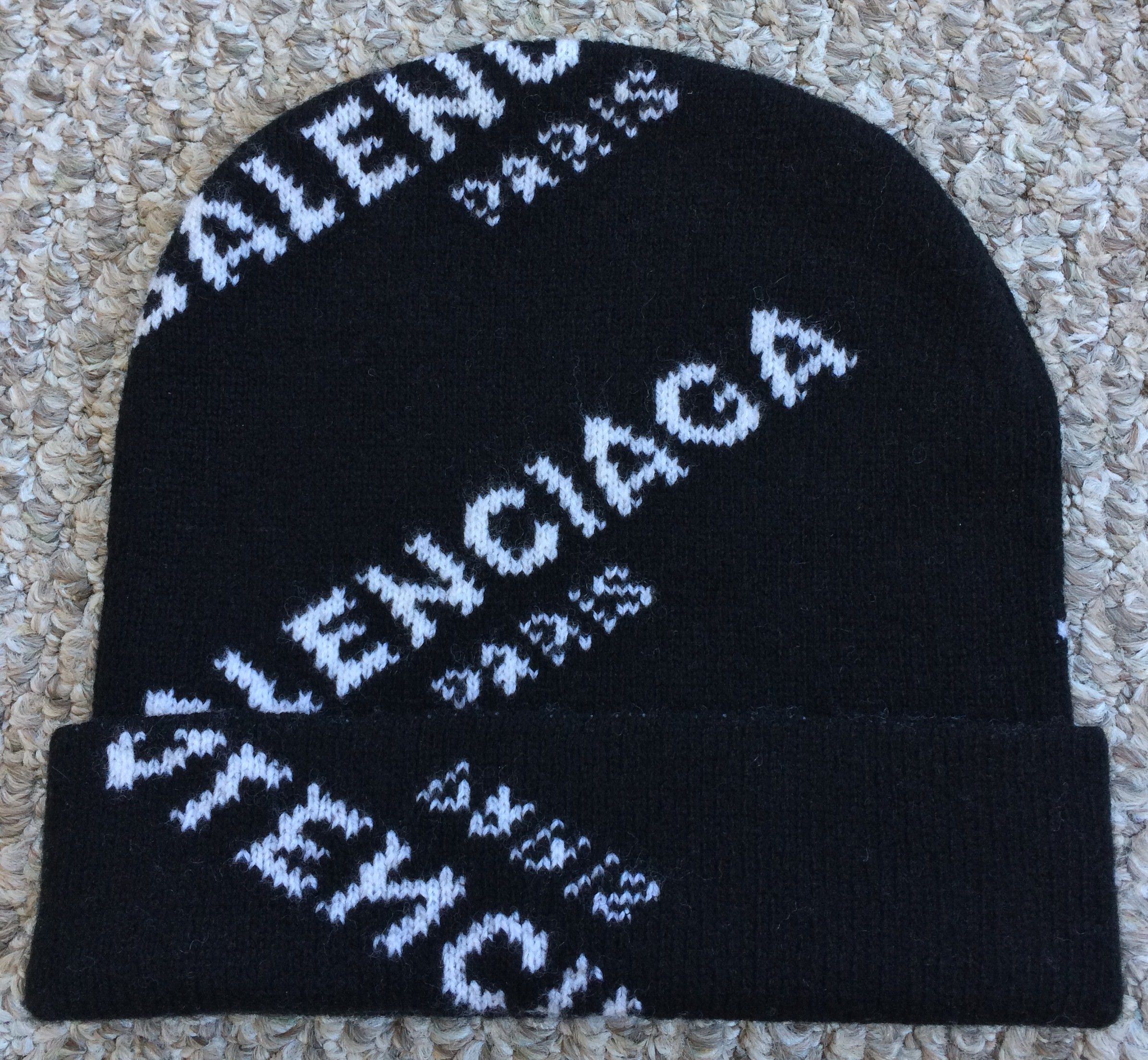 Balenciaga beanie shops womens