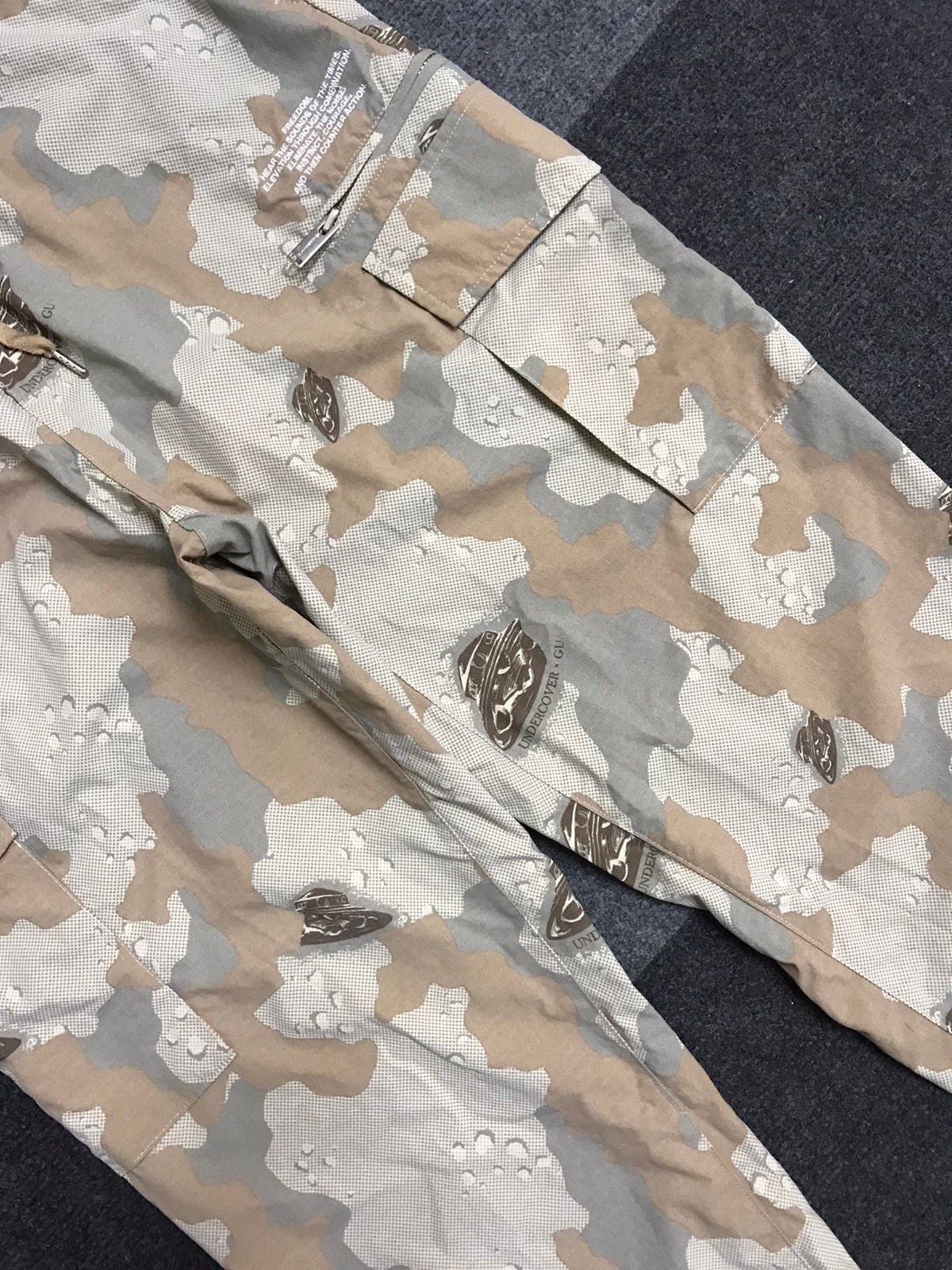 UNDERCOVER X GU Hype Beast Style Camo Multipockets Pant - 3