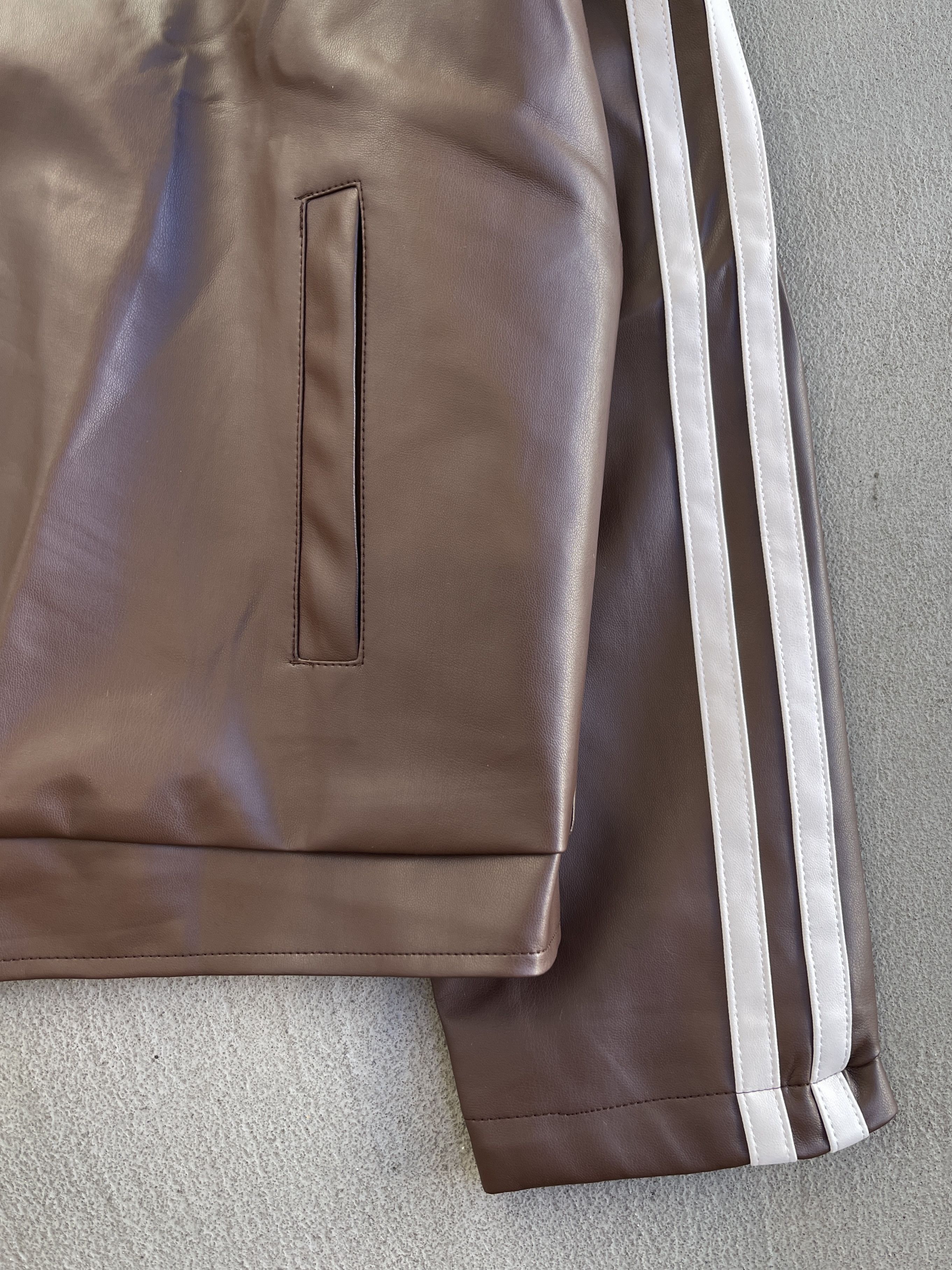 Vintage - STEAL! 2000s Japan Stripe Leather Jacket (M) - 3