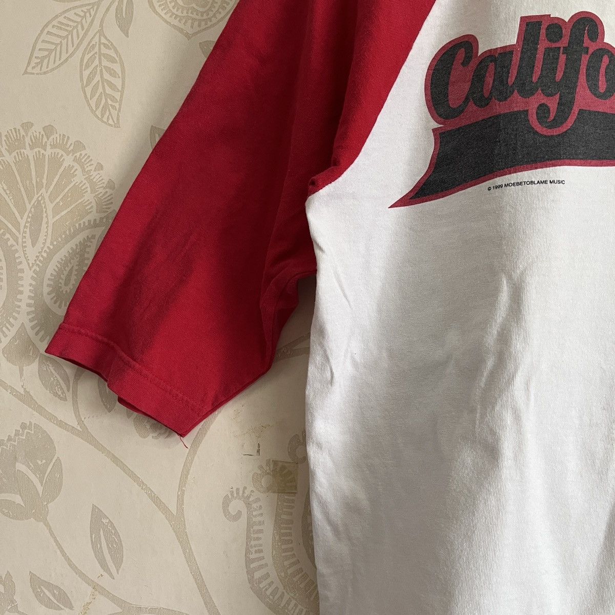 Vintage 1999 Red Hot Chili Peppers Californication Raglan - 6