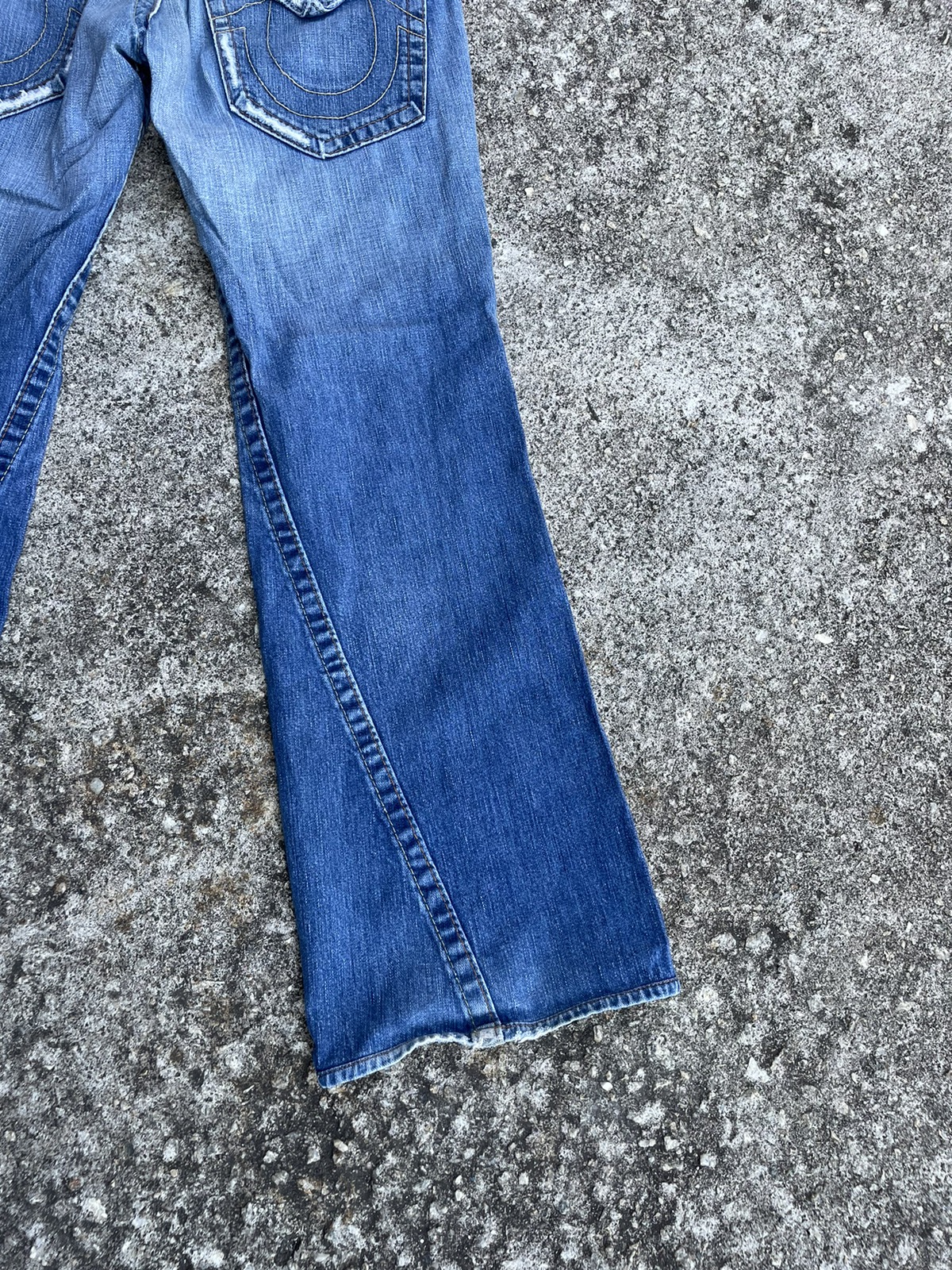 True Religion - Flare Jeans True Religion Distressed Boot Cut - 14