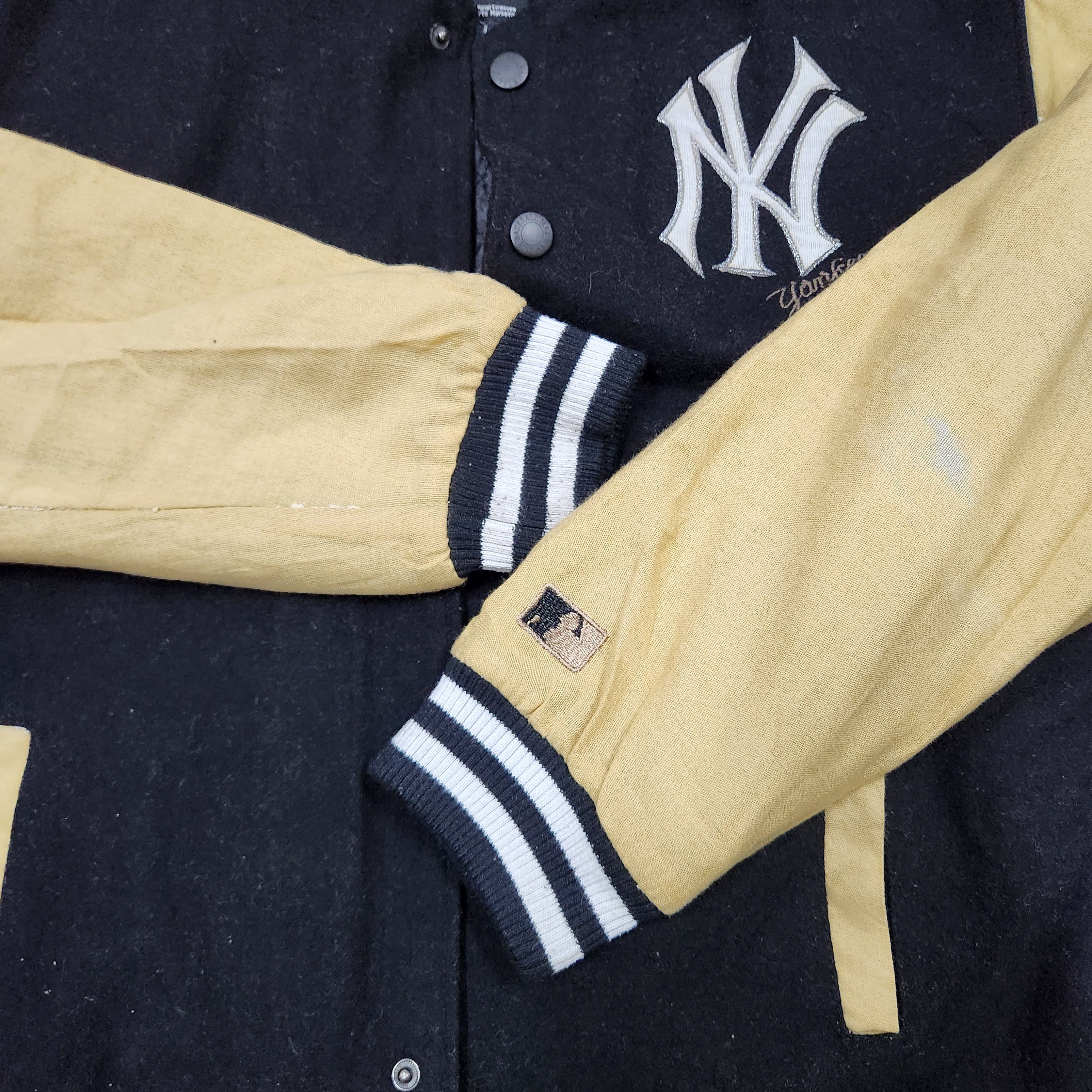 Vintage - New York Yankees MLB Bomber Varsity Jacket - 3