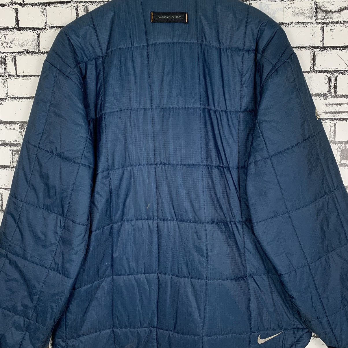 Sportswear - Nike ACG Small Logo Puffer Jacket Navy Blue - 11