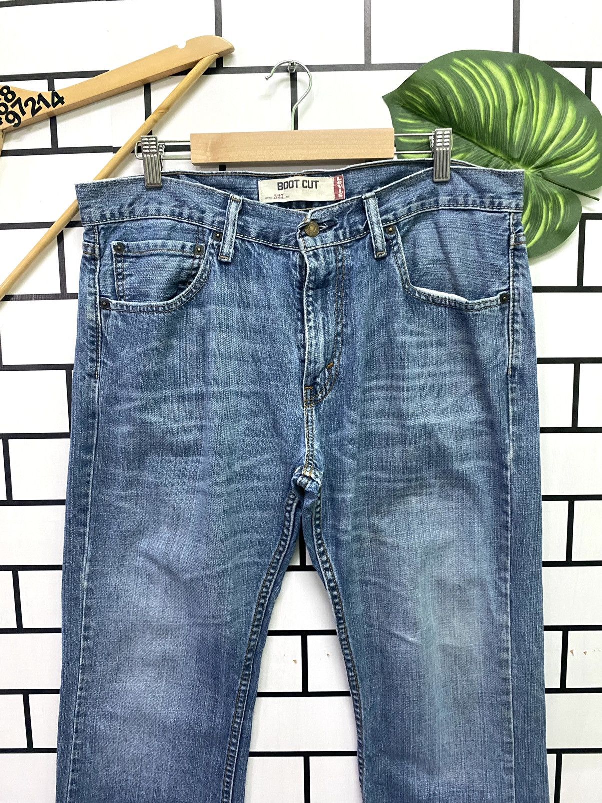 Vintage Levi's 527 Boot Cut Flared Denim -L58 - 3