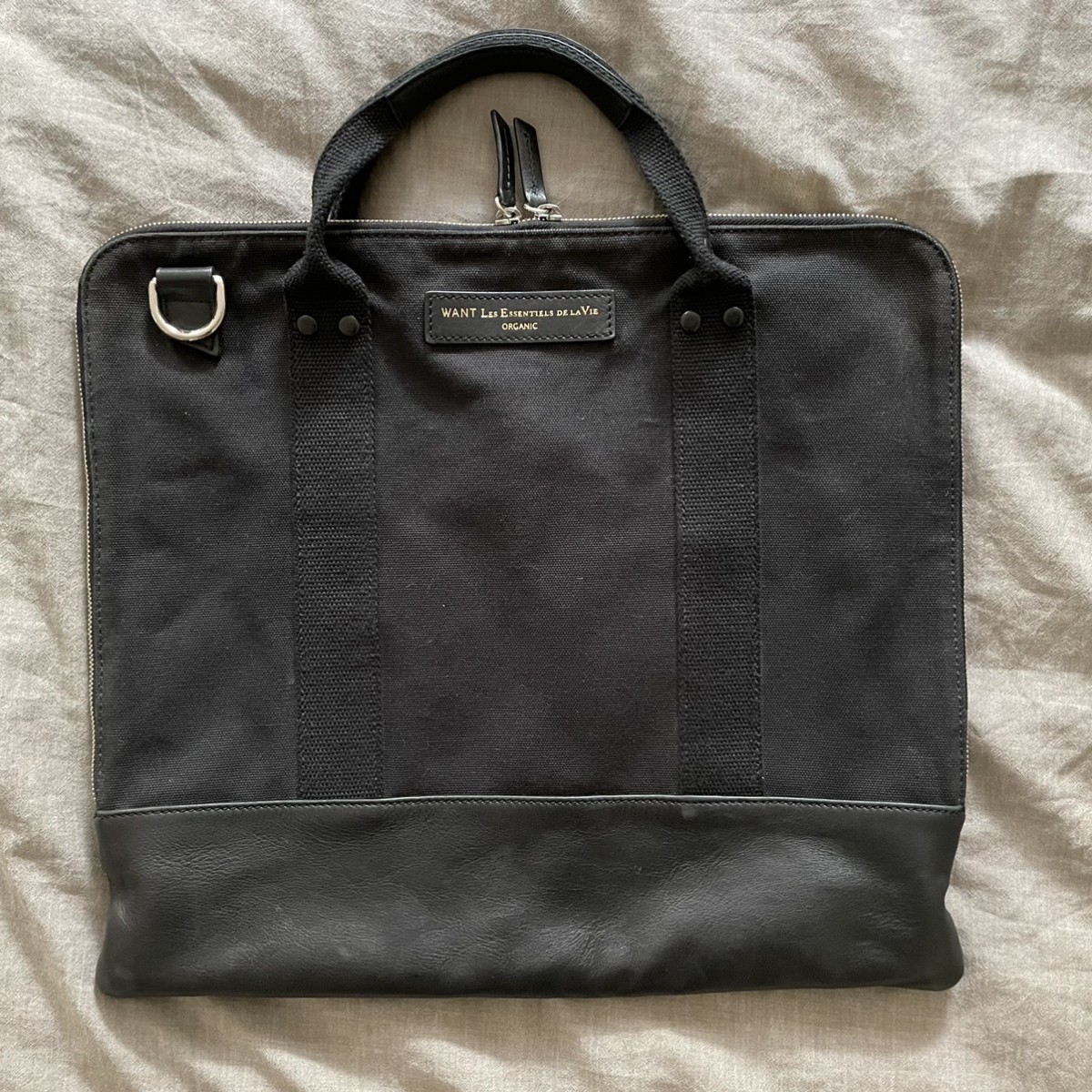 WANT Les Essentials De La Vie Black Messenger Bag - 1