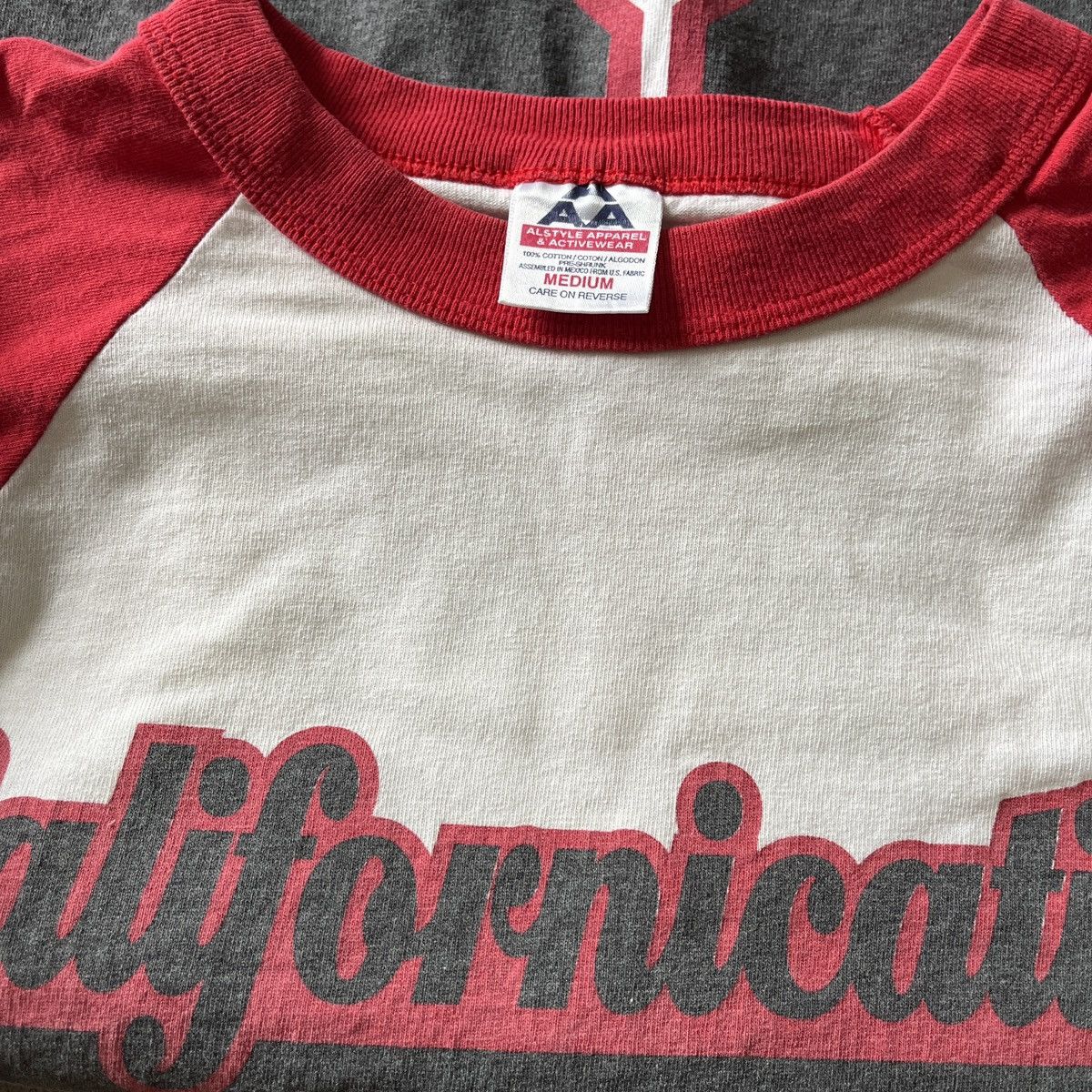 Vintage 1999 Red Hot Chili Peppers Californication Raglan - 13