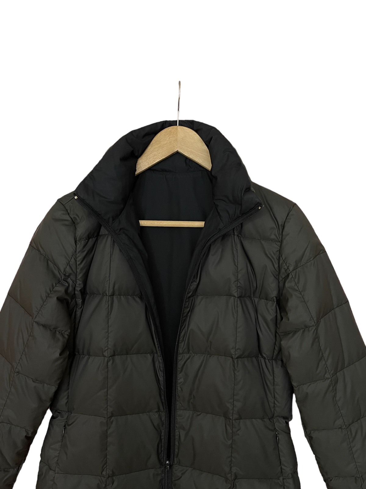Moncler long puffer jacket reversible down jacket - 13