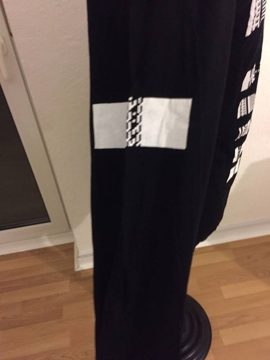 Rare Black White Pattern Sweater size m - 4