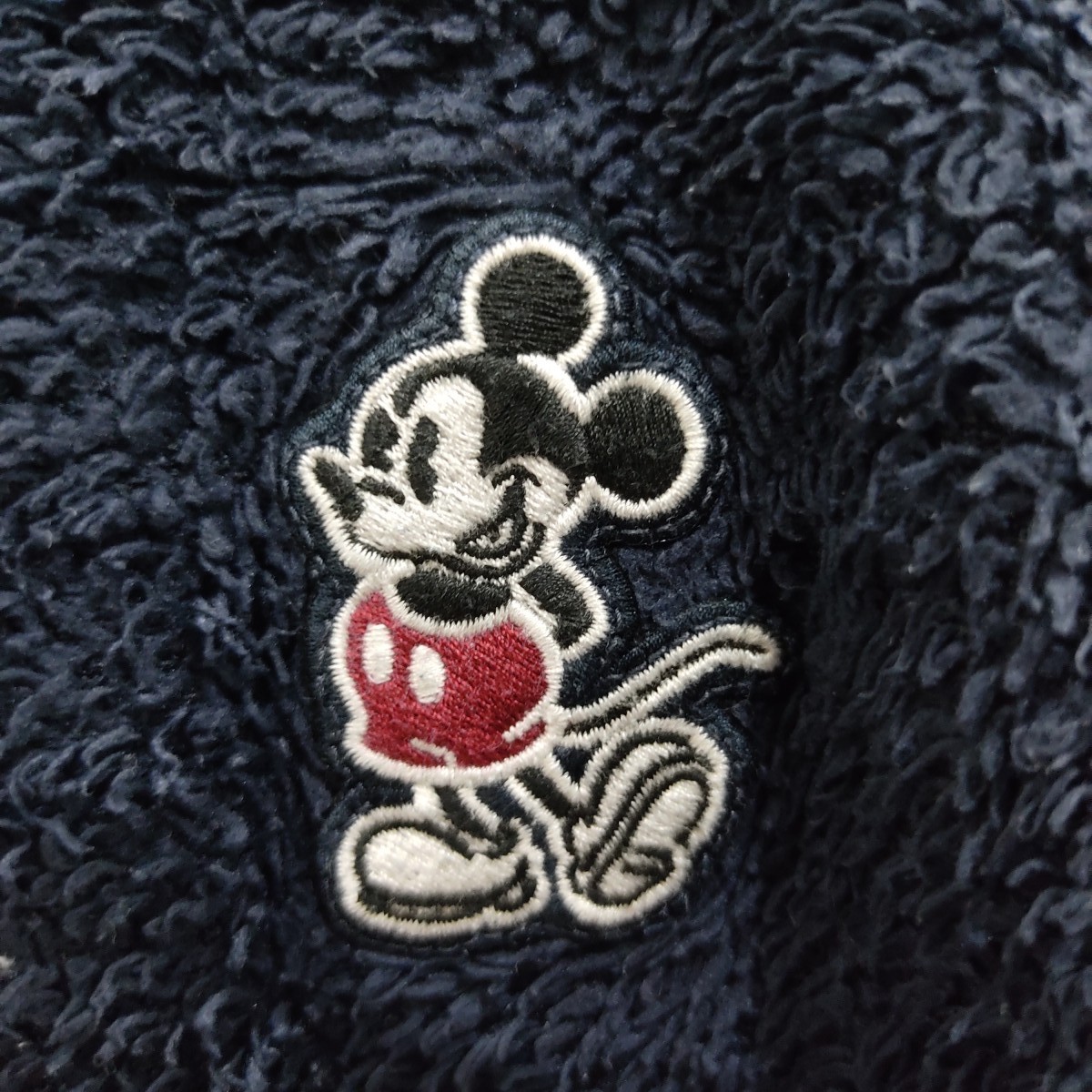 Uniqlo - Uniqlo Disney Mickey Mouse Pullover Fleece Sweatshirt - 5
