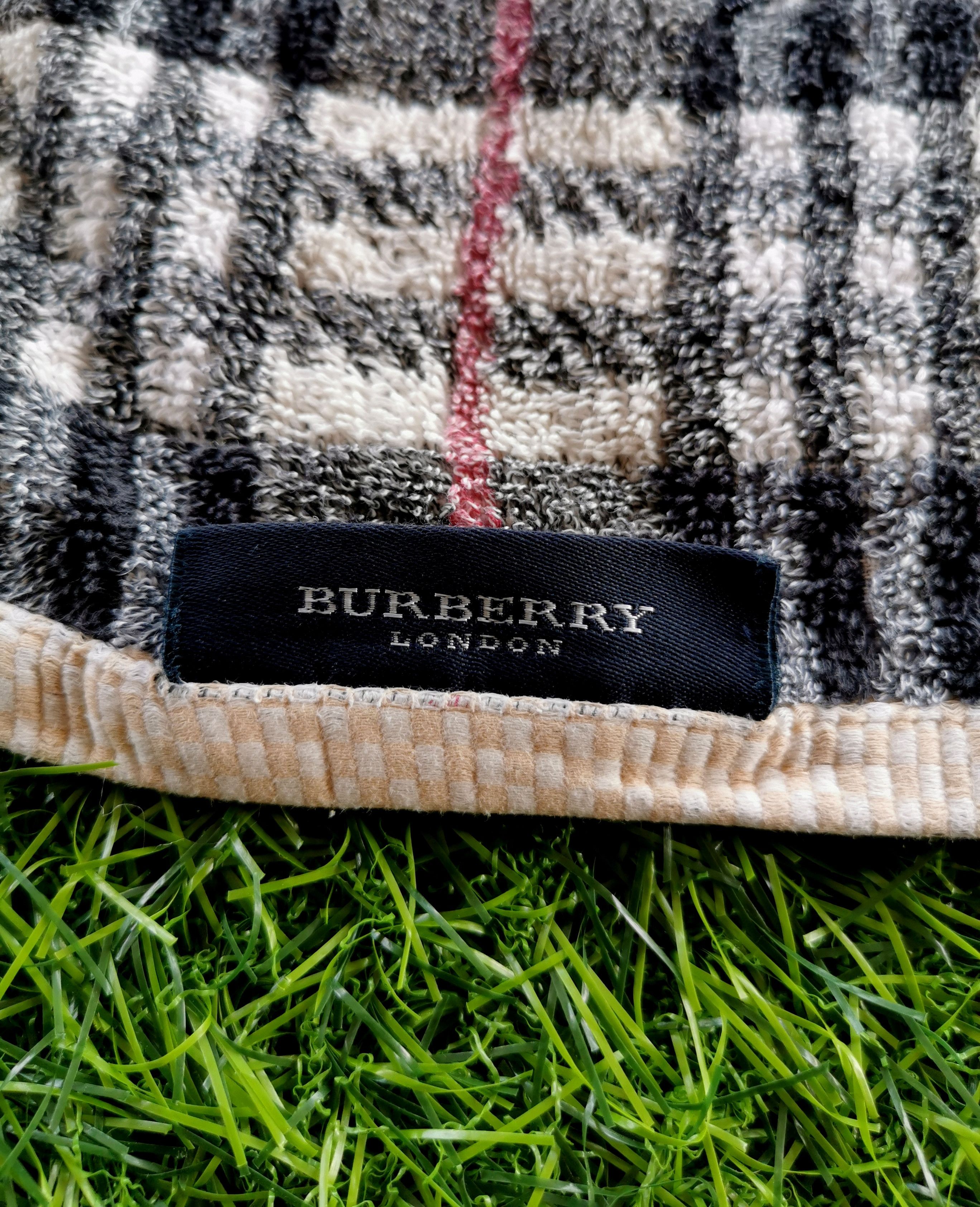 Check Burberry Shower Towels - 4