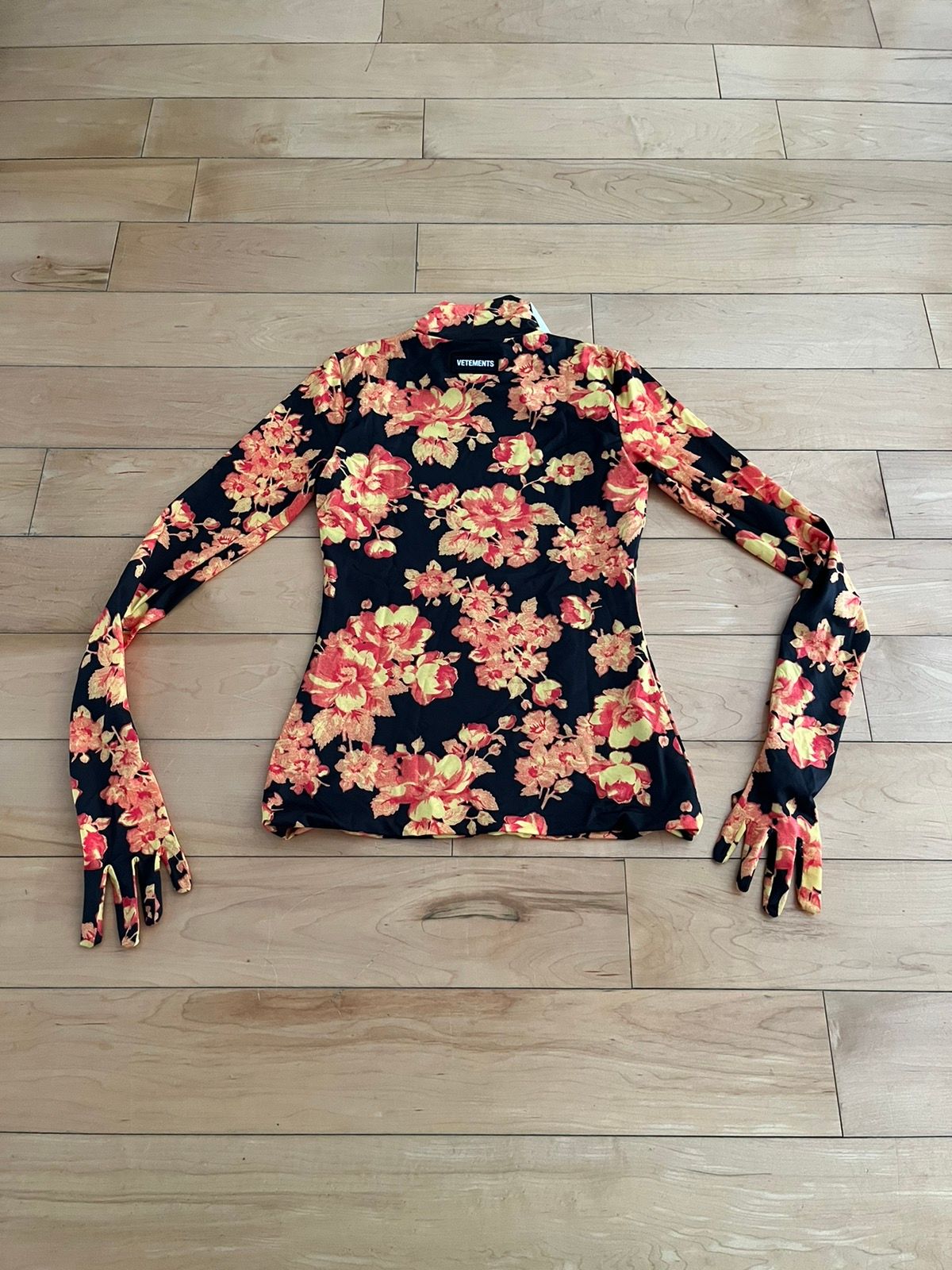 NWT - Vetements Acid Flower Long Sleeve with Gloves - 2