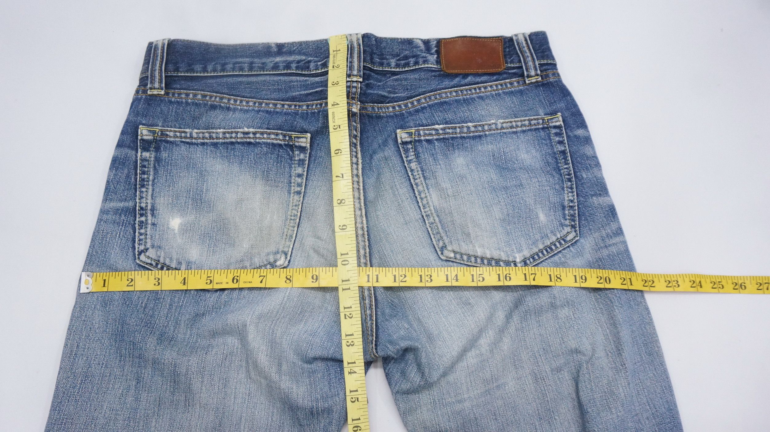 Uniqlo Jeans UJ S002 Distressed Ripped Vintage Jeans W34 - 12