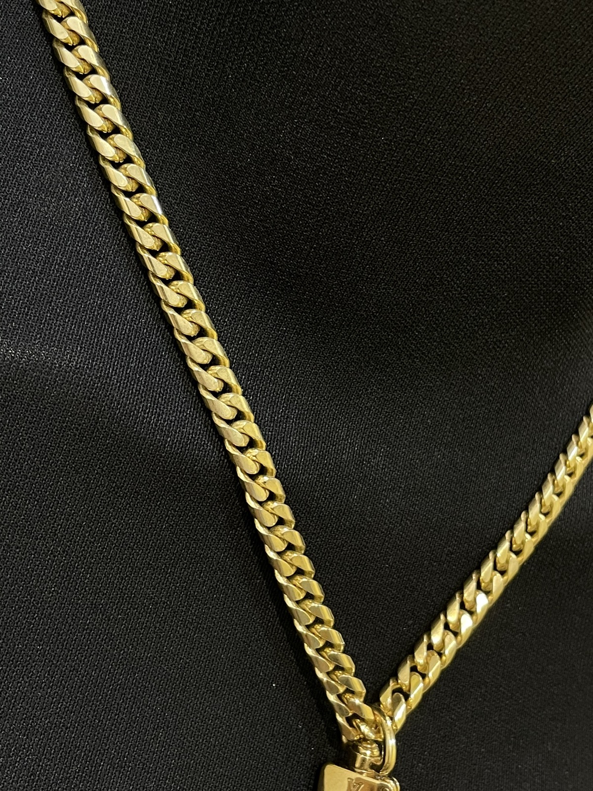 Louis Vuitton padlock / key / chain gold - 5