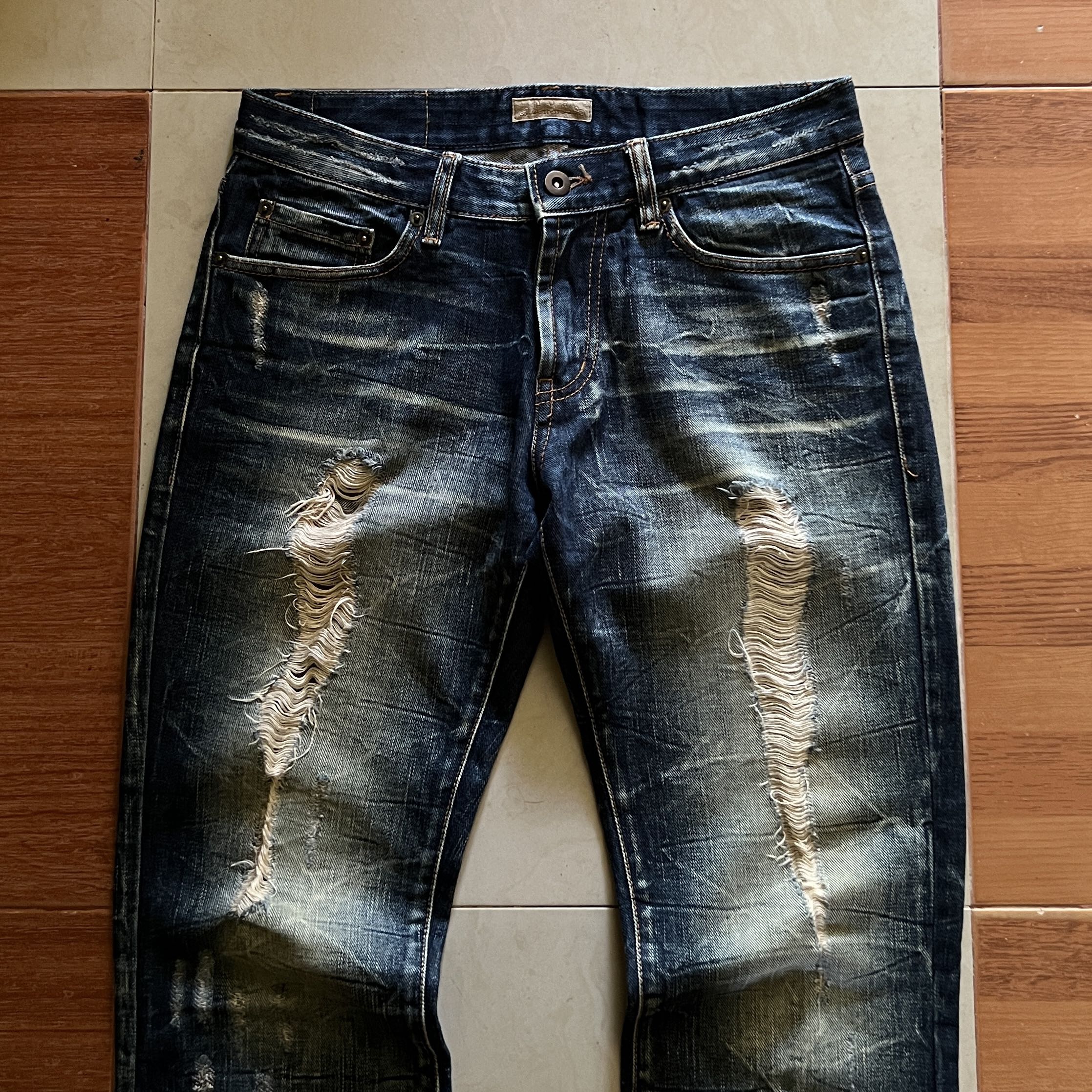 Goa Clawmark distressed flared jeans 00s - 2