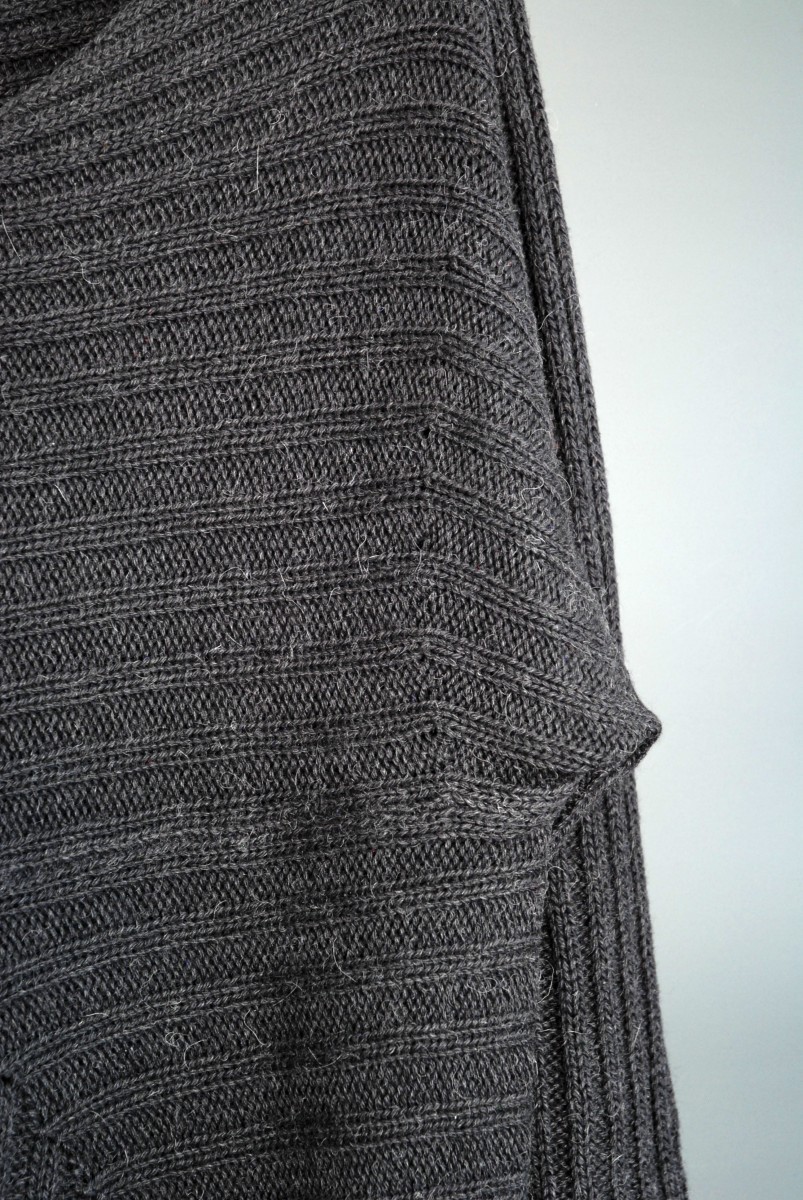 LIMO F/W 11 Rib Knit Sweater - 6