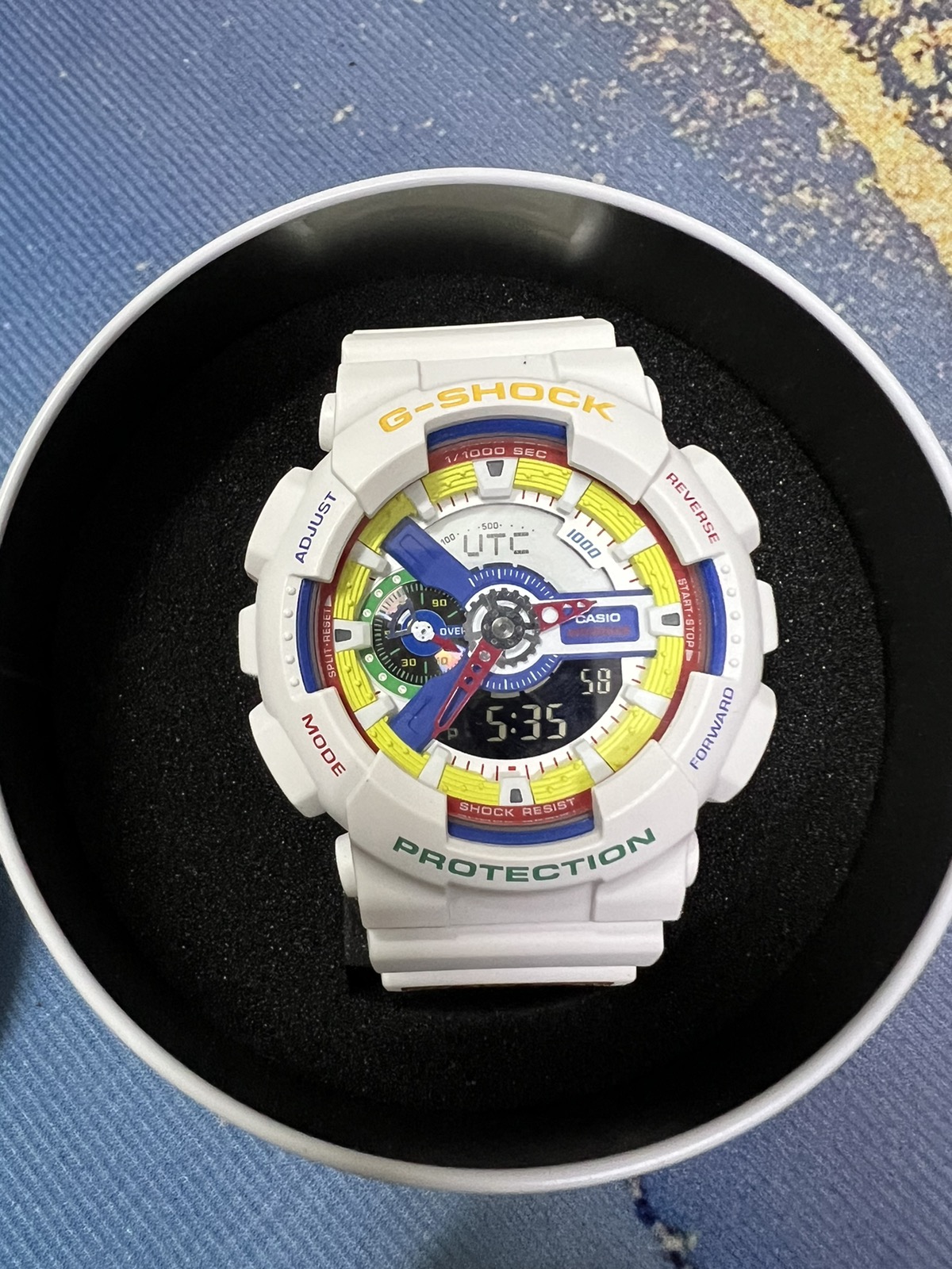Limited Editin G Shock x Dee and Ricky - 1