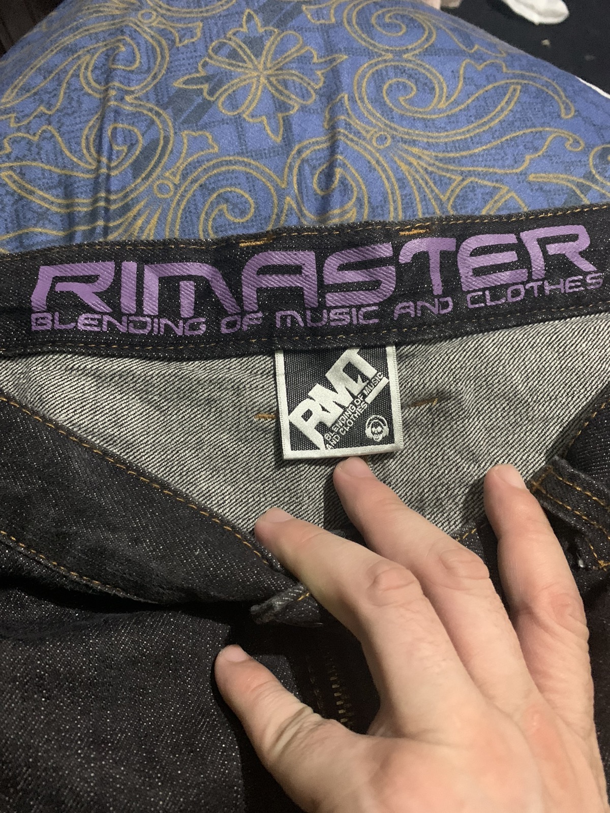 Vintage - Rimaster Blending of music and clothes - 11