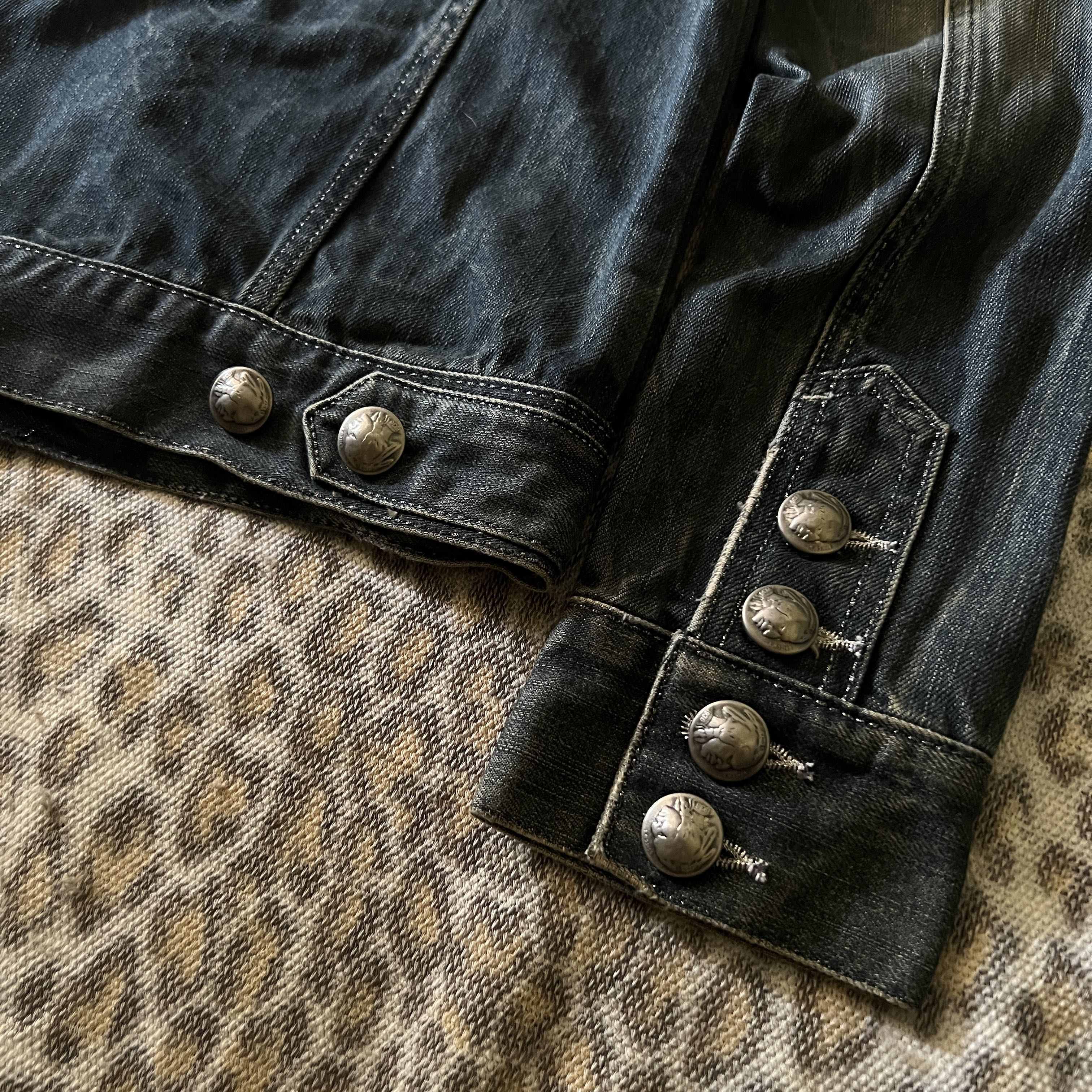 Lagust Studded Mudwash Denim Jacket - 10