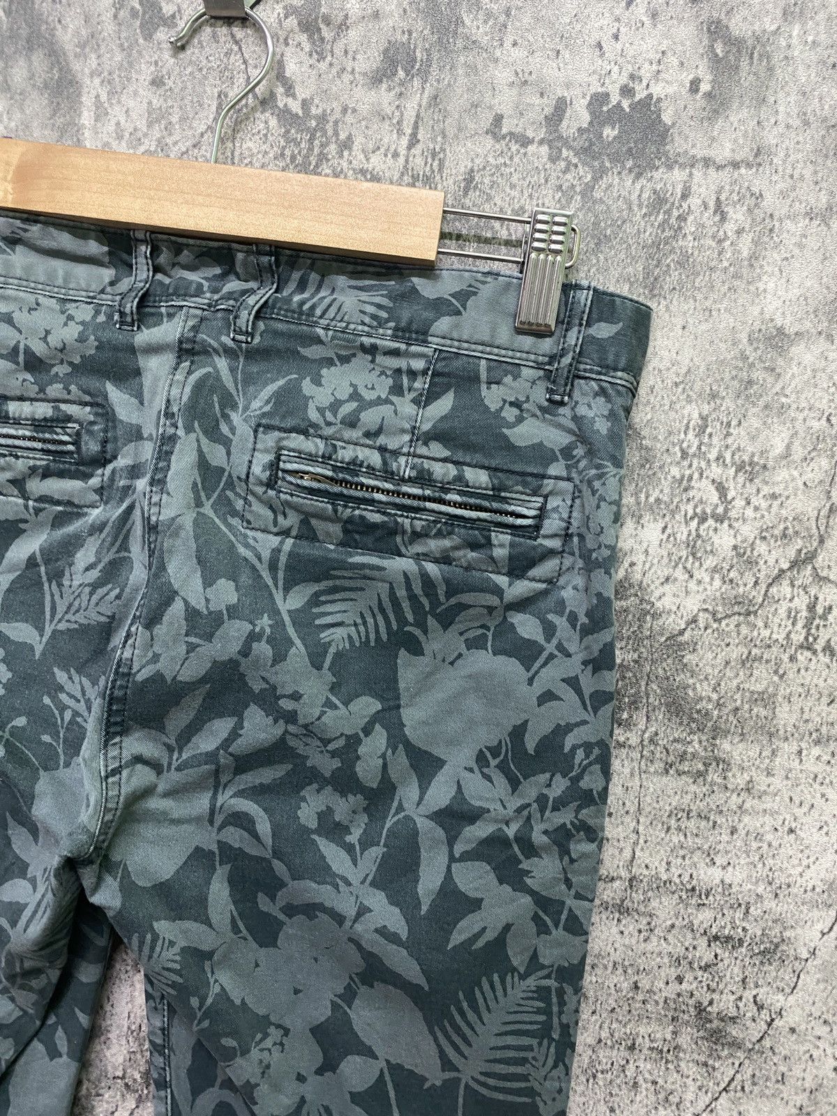 Khakis By Gap Japan Made Super Skinny Floral Design Pants - 10