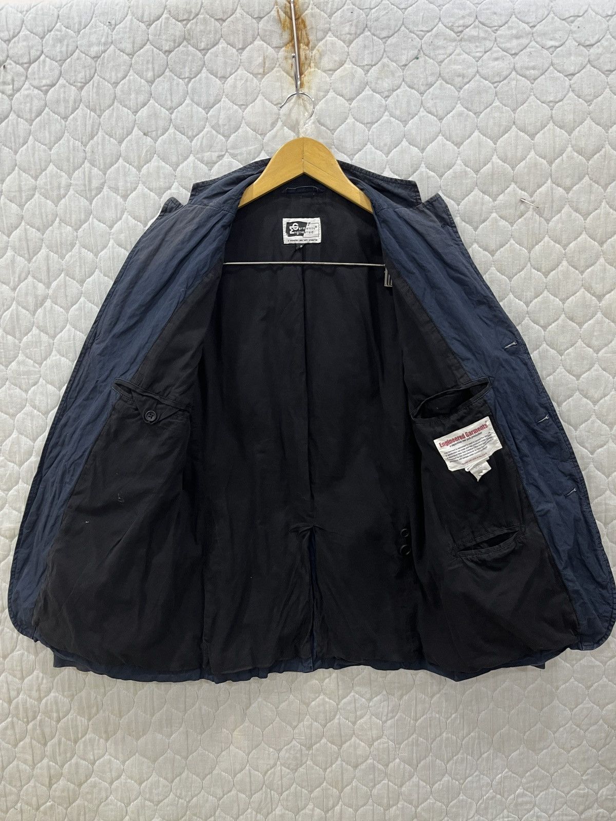 (LLL). ENGINEERED GARMENTS NEPENTHES CO LTD - 7