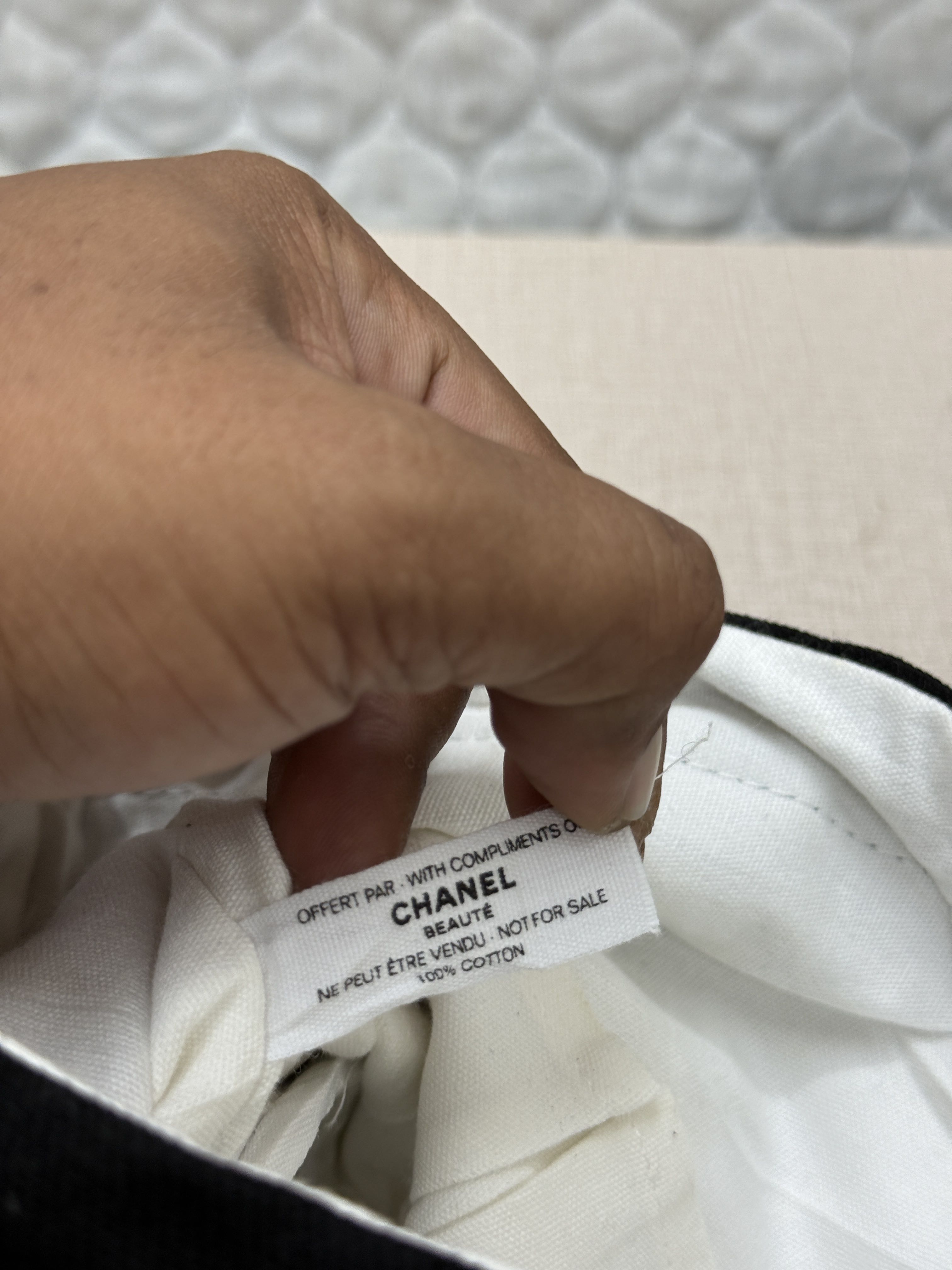 CHANEL GIFT BAG 2PCS - 20