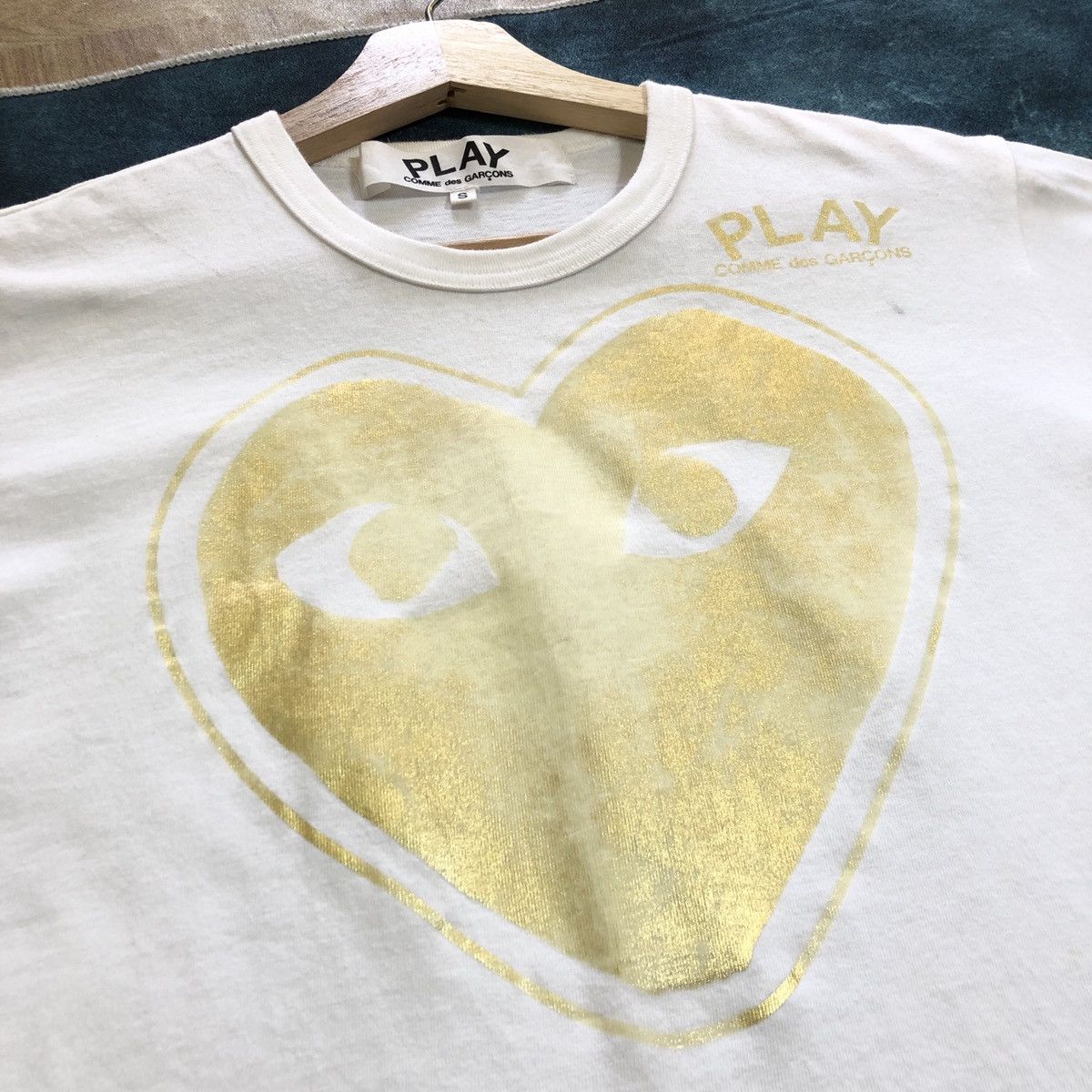 Comme Des Garcons Fades Gold Print CDG Play Tee - 7