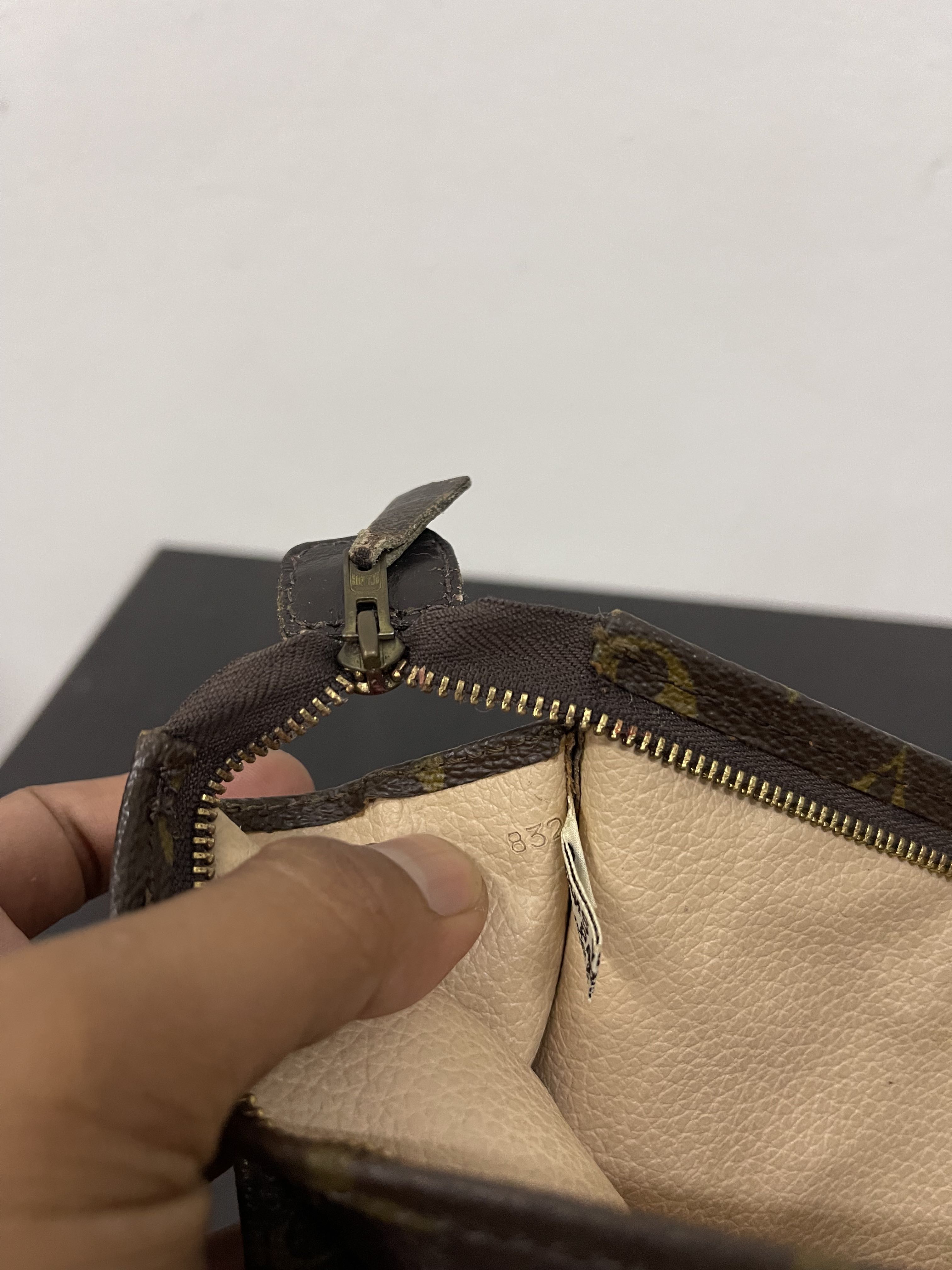 Vintage 80s Louis Vuitton Clutch Bag - 2