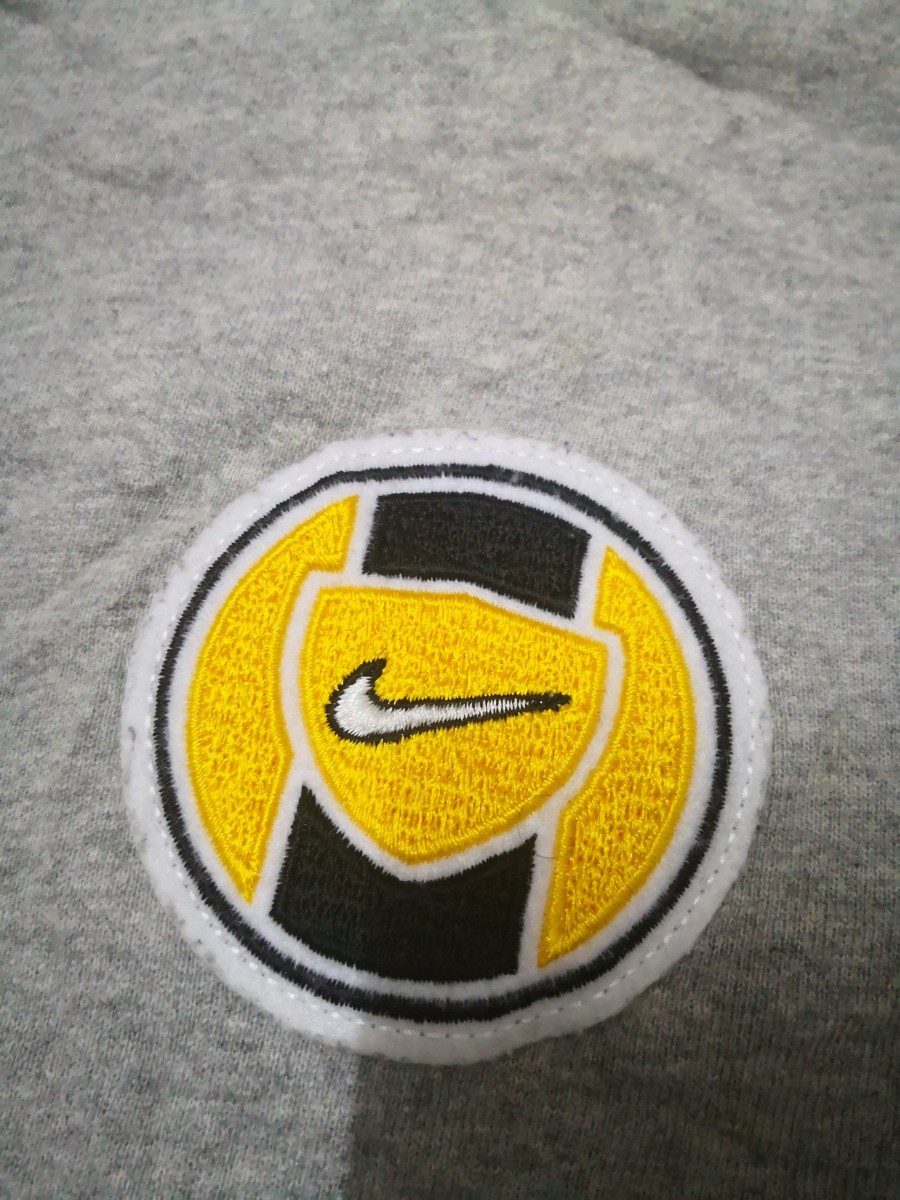 Made In Usa - Embroidered Logo Hoodie - 4