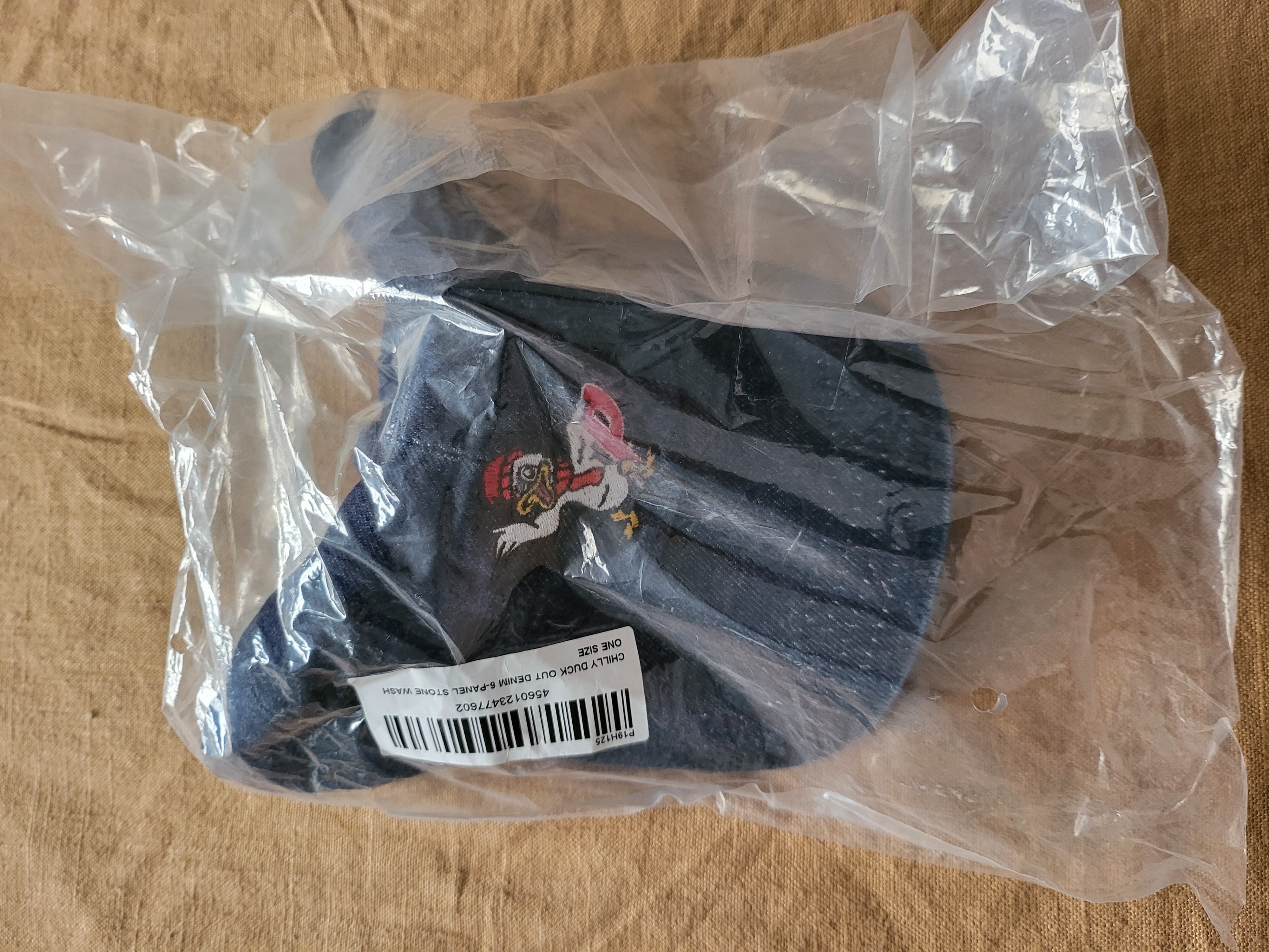 Palace Chilly Duck Out 6 Panel - 1
