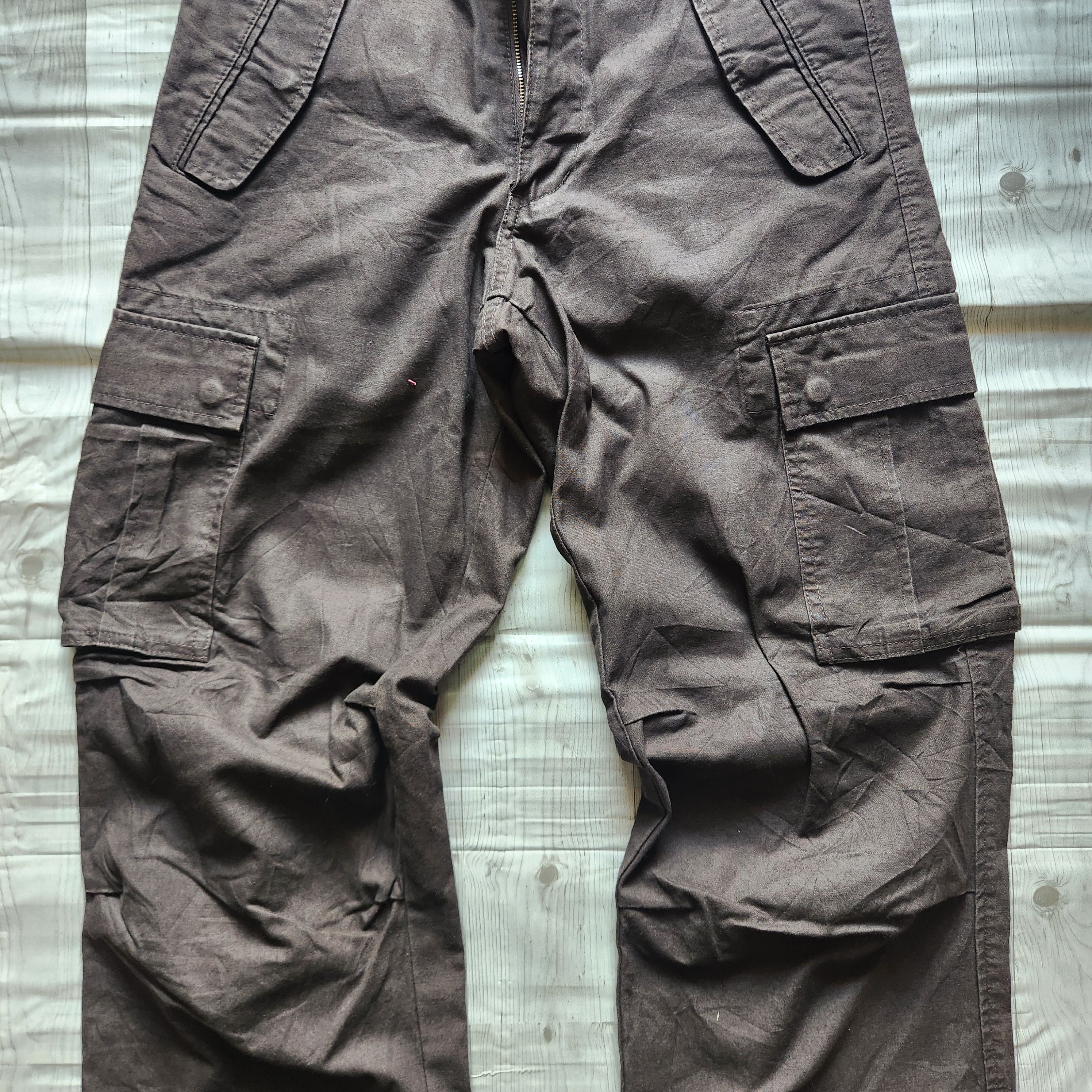 Uniqlo Tactical Pants Cargo Pockets - 8