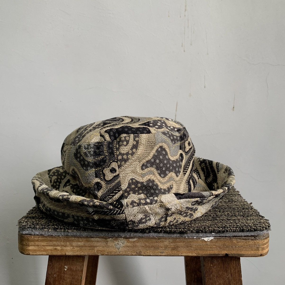 Japanese Brand - Unknown Barretta Bucket Hat Cap - 1