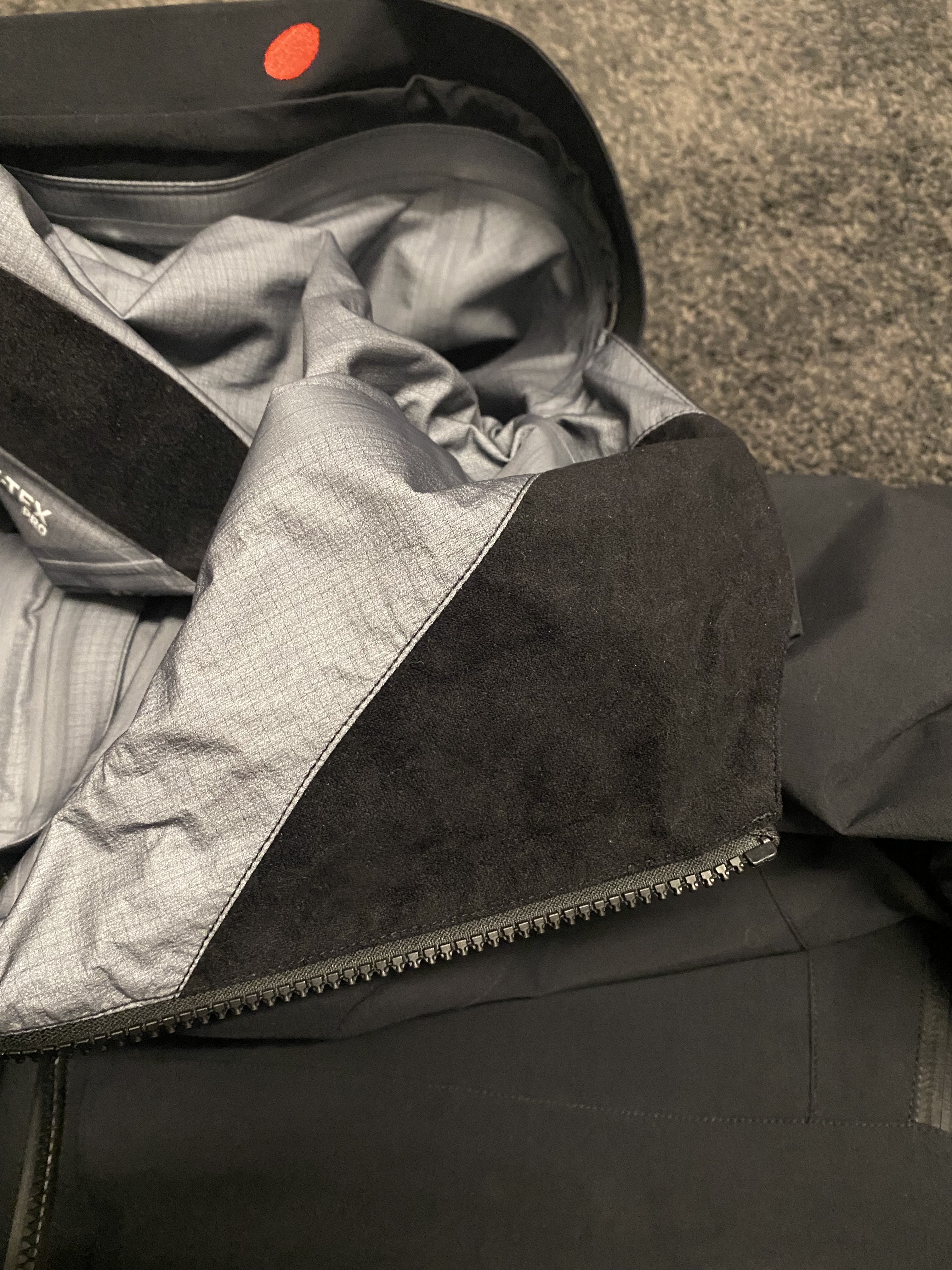 Acronym x Tilak Evolution XL - 3