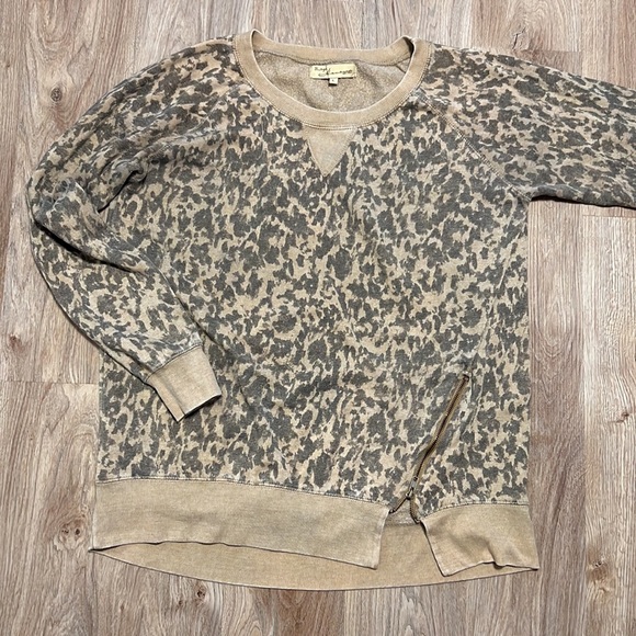 Vintage Havana Leopard Animal Print Burnout Sweatshirt - 9