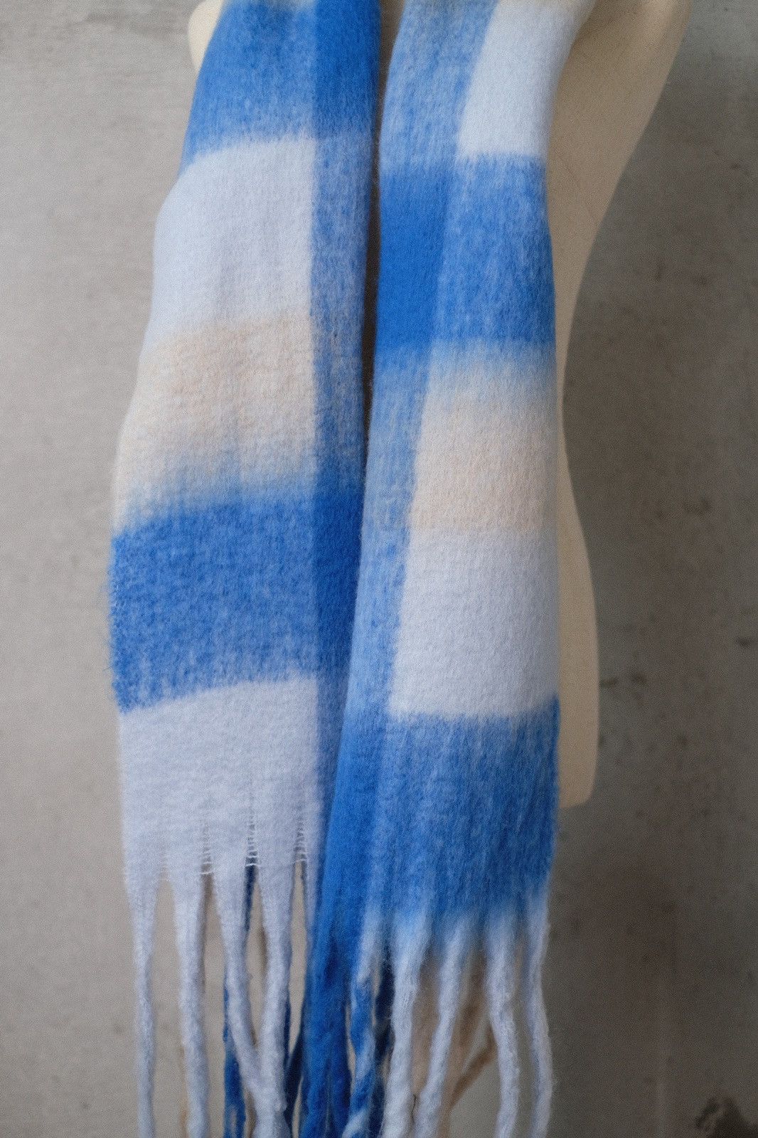 Japanese Brand - Deadstock Cozy Blue and White Mohair Checked Scarf OS Unisex - 4