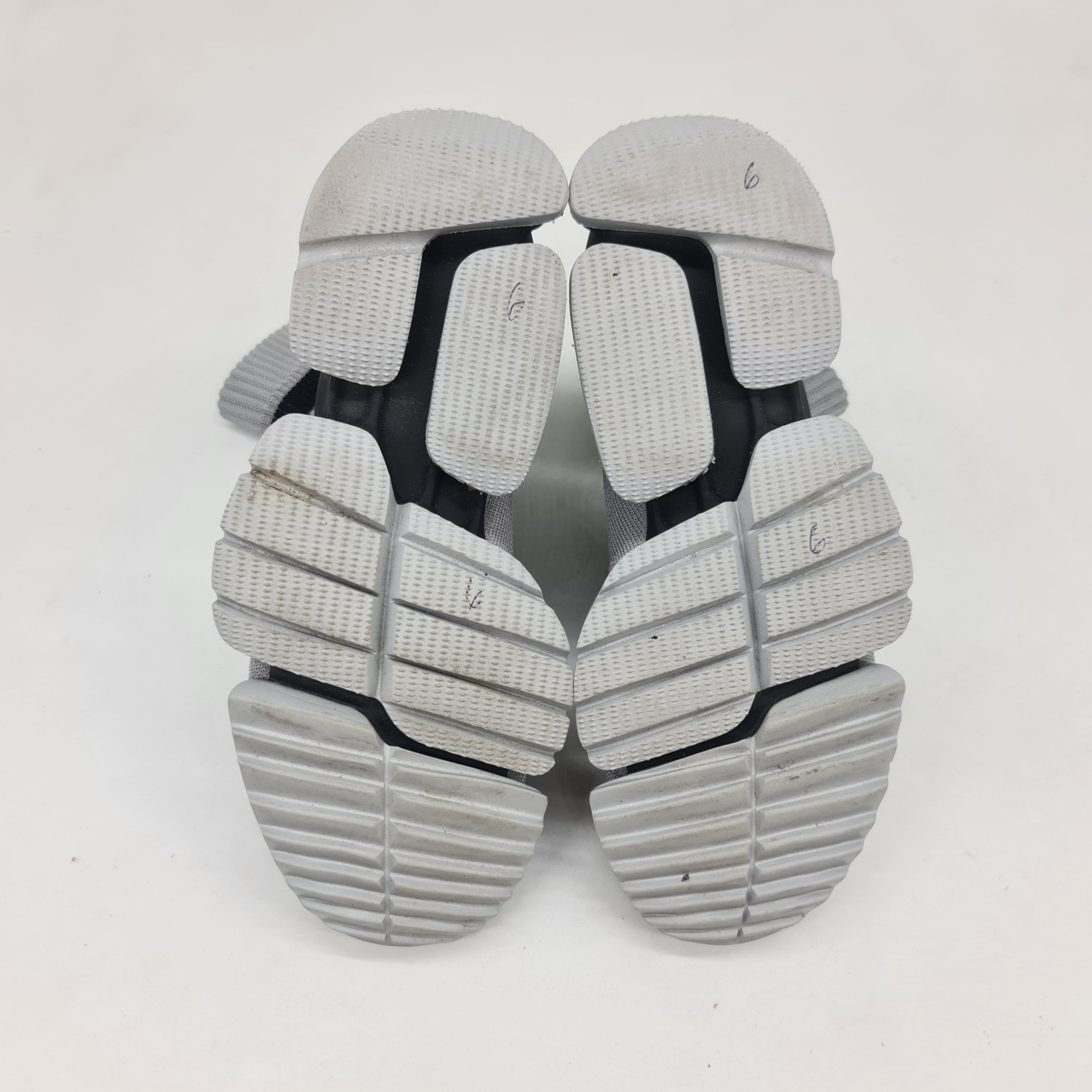 Vetements x Reebok - Size 36 Gray Sock Runner - 8
