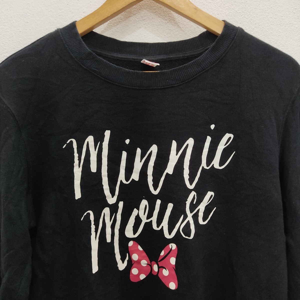 Uniqlo - Uniqlo Minnie Mouse Disney Cartoon Black Small Sweatshirt - 3