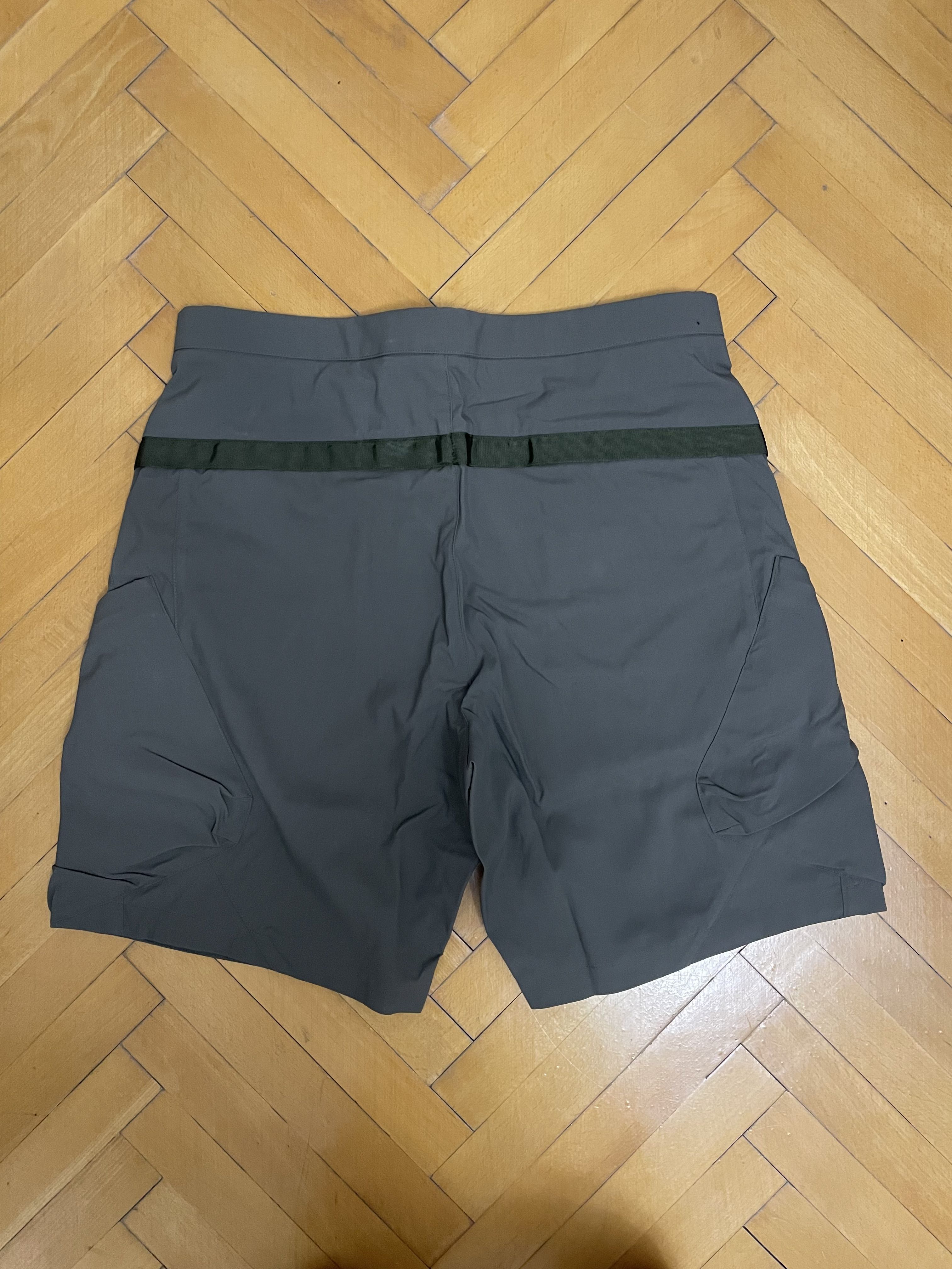 ACRONYM SP29-M | j10l12h8 | REVERSIBLE