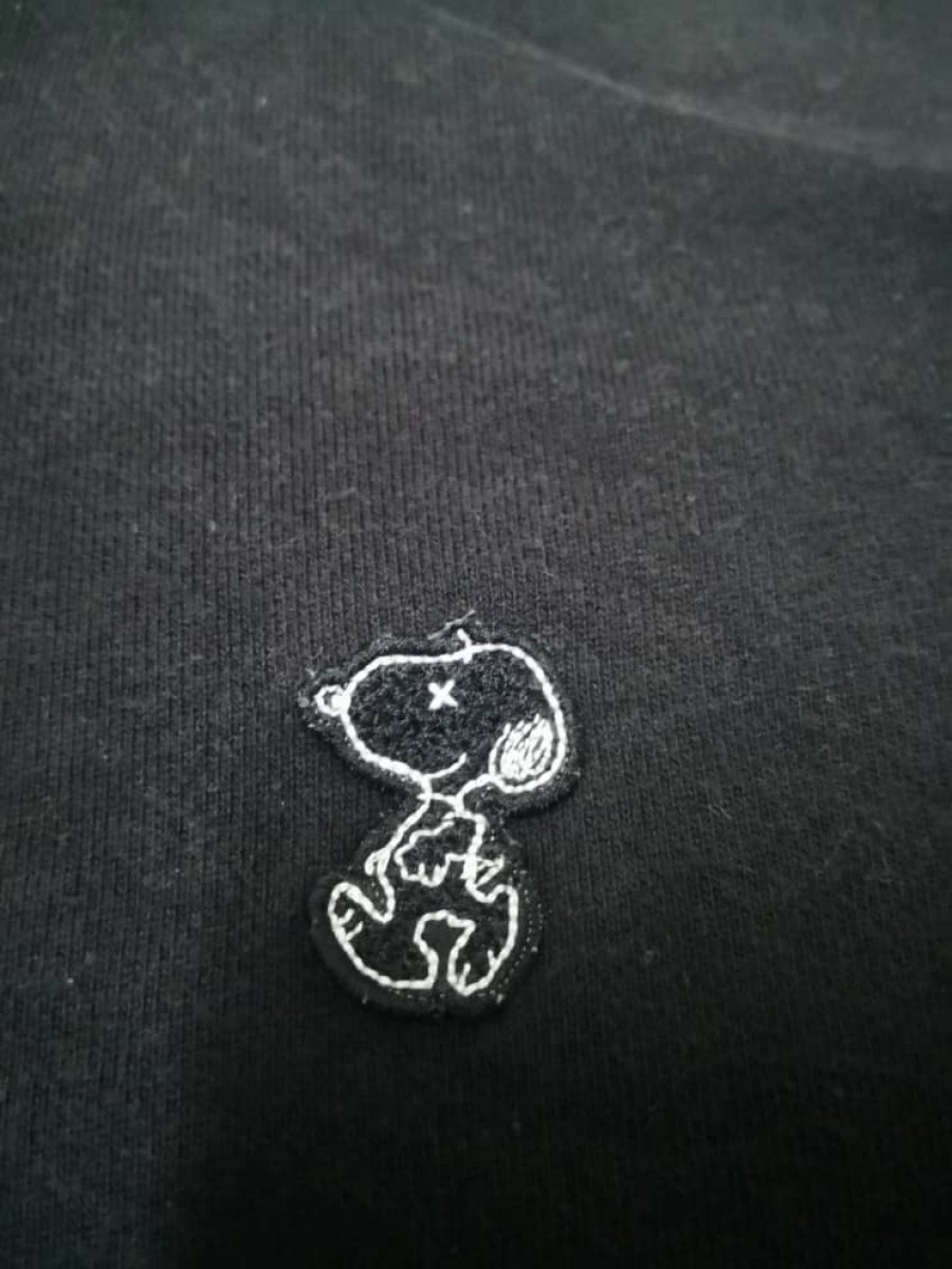 Kaws - /kaws/uniqlo hoodie - 3