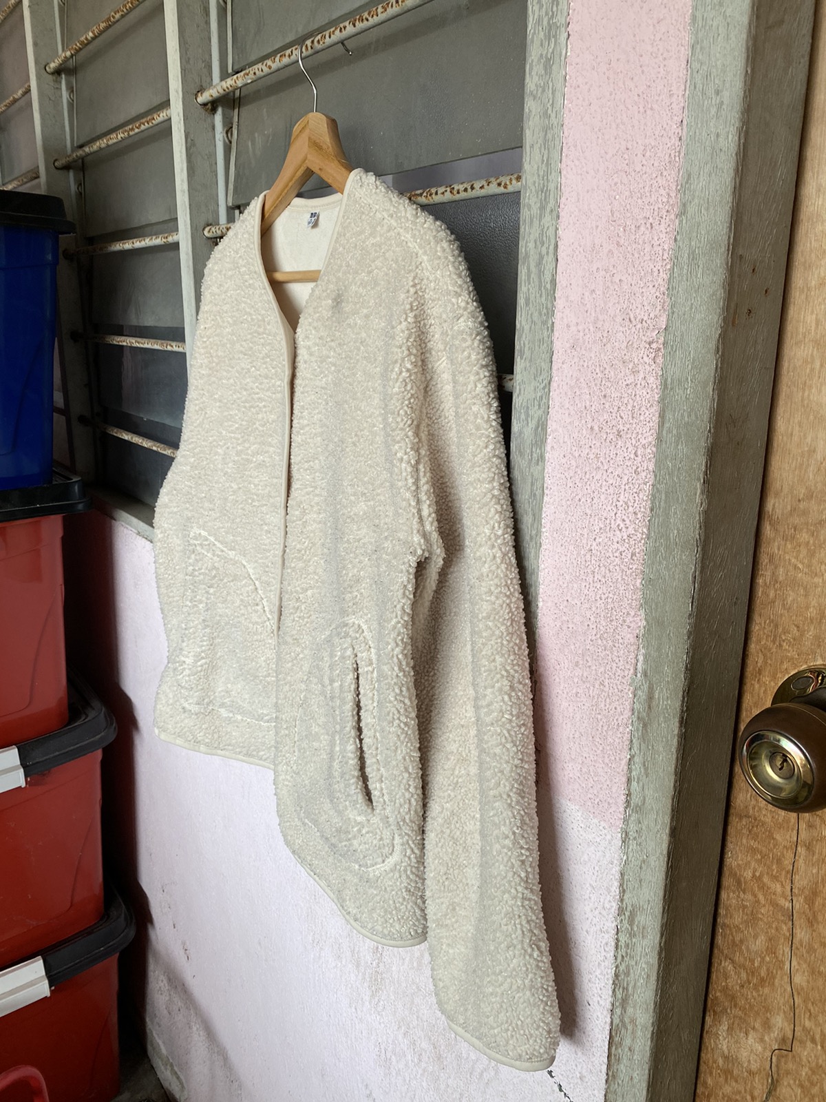 Uniqlo - 🔥 STEALS 🔥 Uniqlo Sherpa Fleece Cropped Cardigan - 3