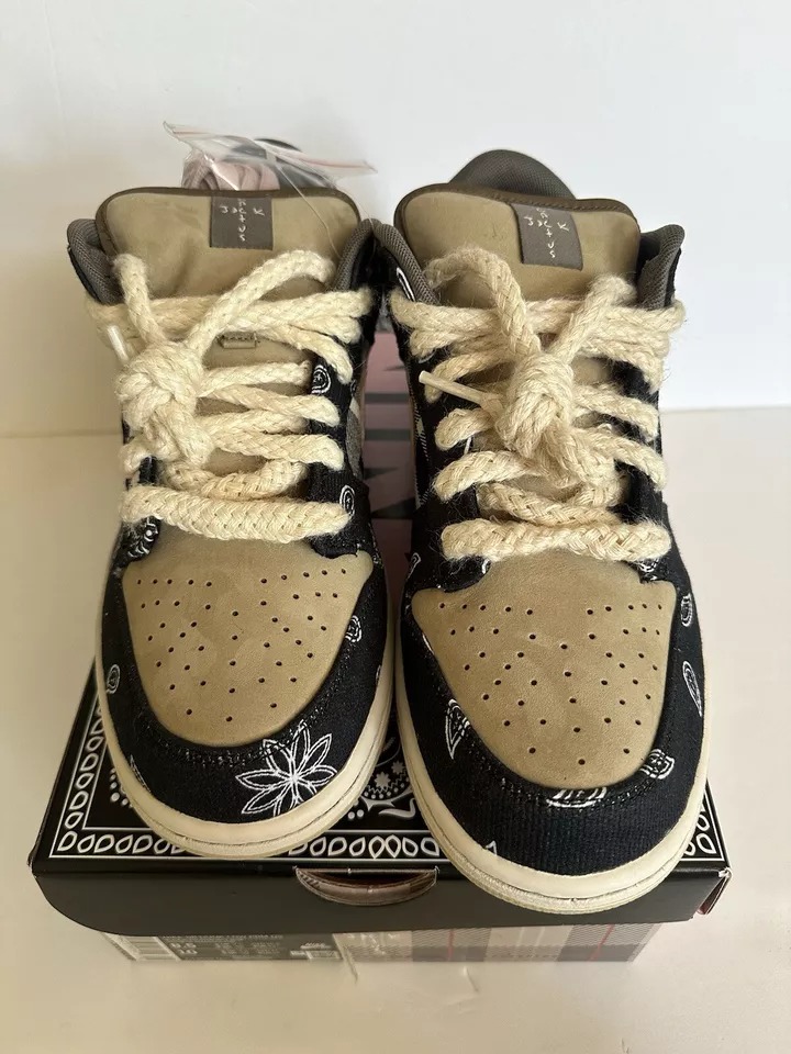 Nike Travis Scott x SB Dunk PRM QS Low Cactus Jack - Special Box - 4