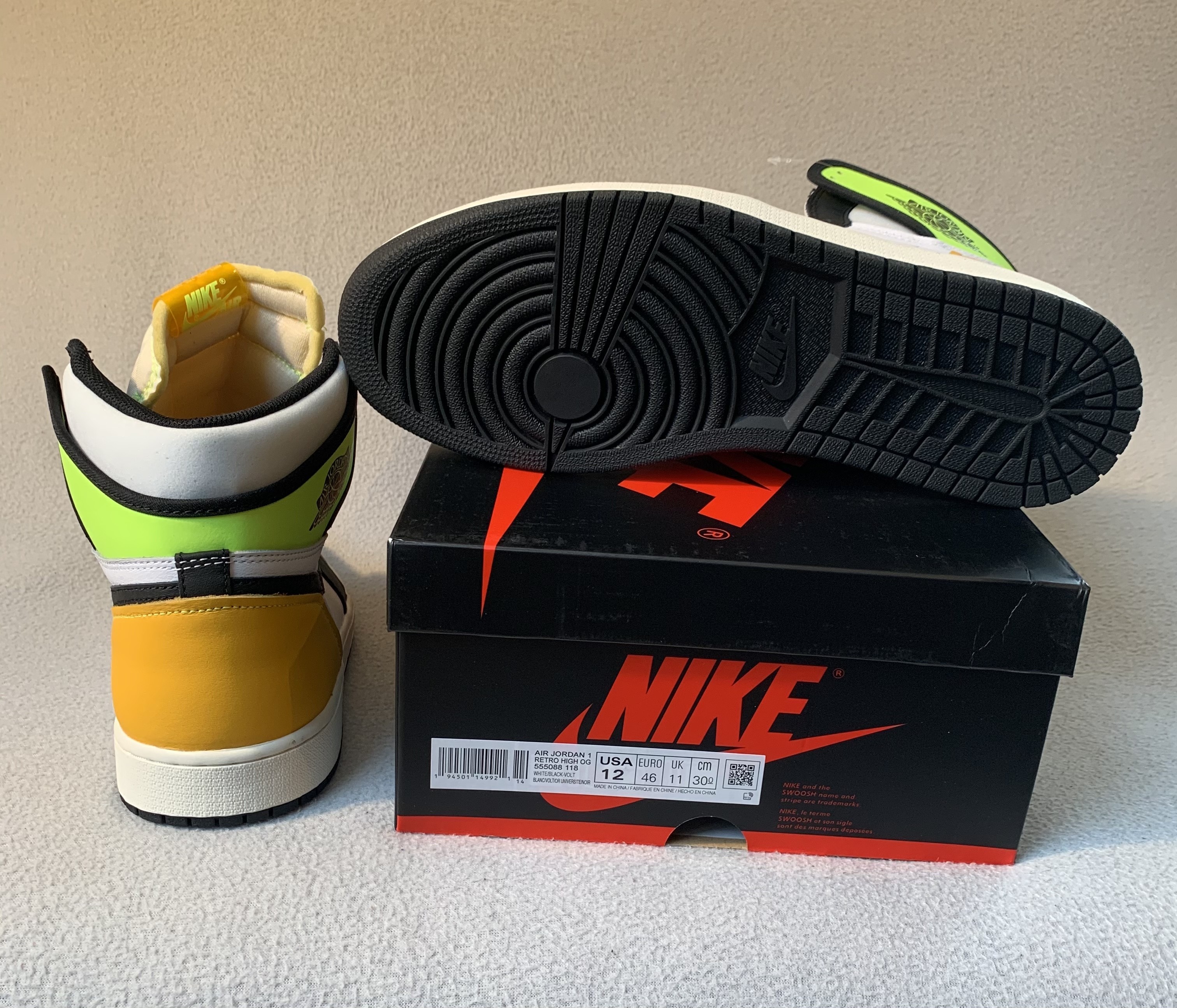 Nike Air Jordan 1 High - 5