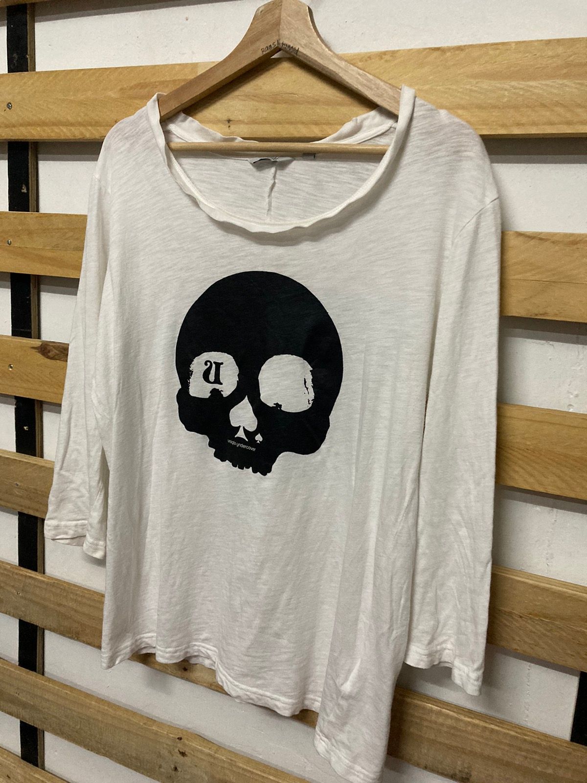 Uniqlo x Undercover Spade Skull LS Tshirt - 3