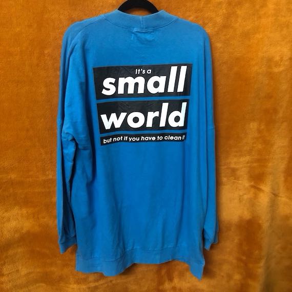 Barbara Kruger “It’s a Small World” Graphic Pullover Crewneck Sweatshirt - 5