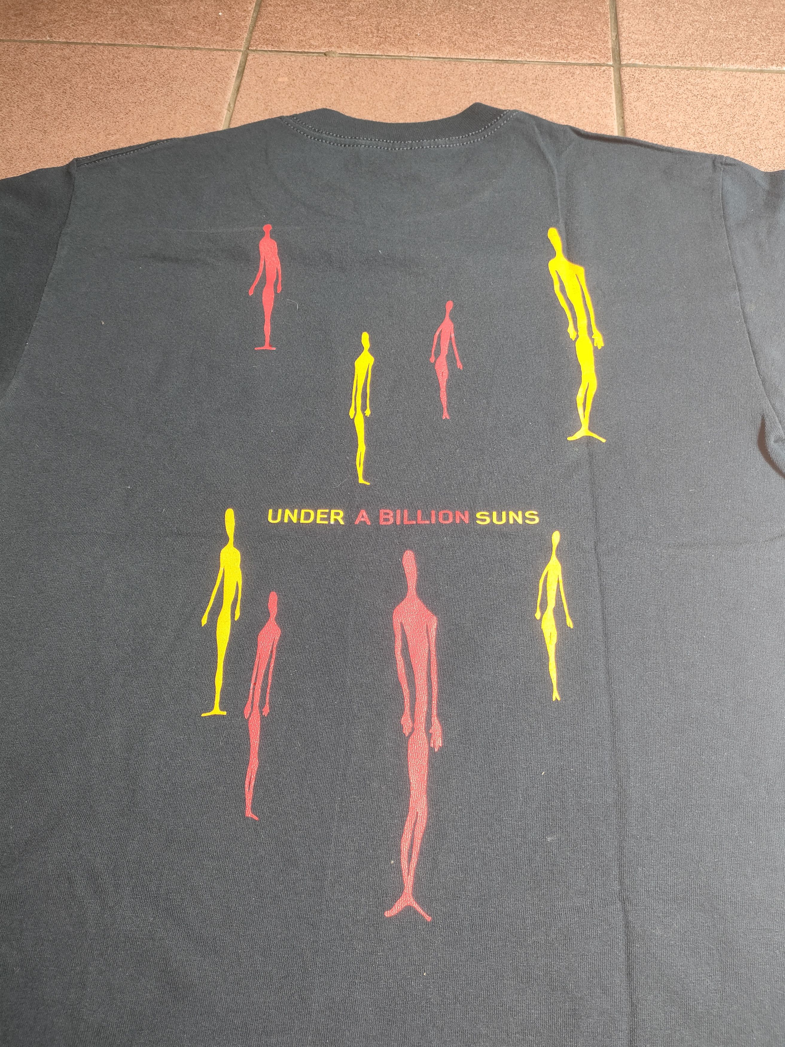 Vintage - Mudhoney - Under A Billion Suns - 4