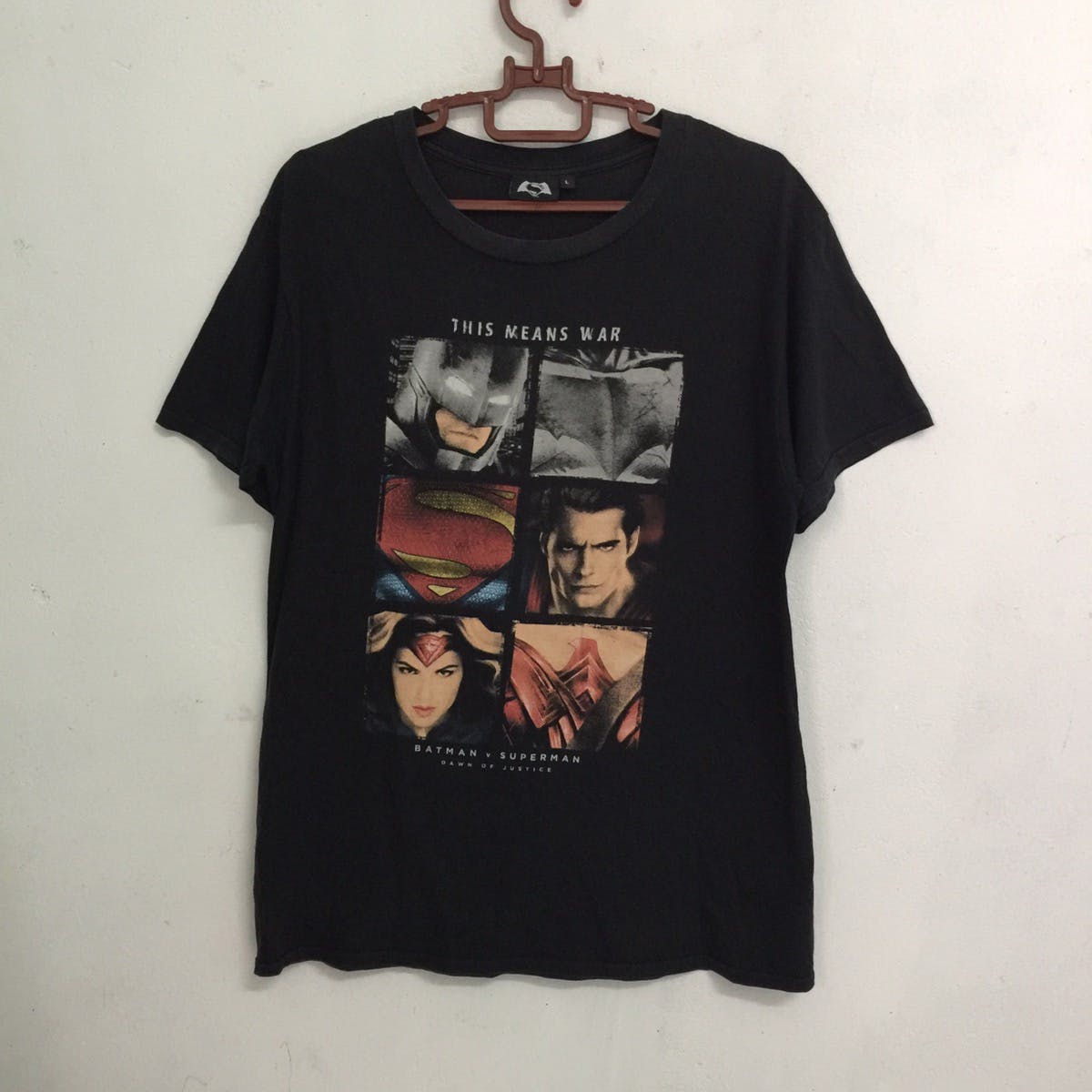 Movie - Batman vs superman tshirt - 1